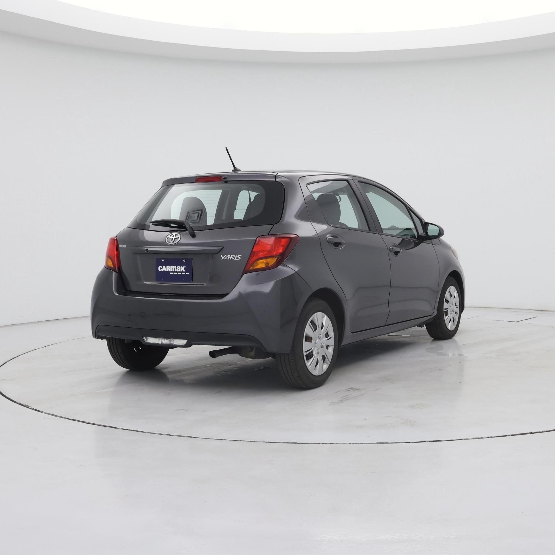 Thumbnail: 2015 Toyota Yaris - 8