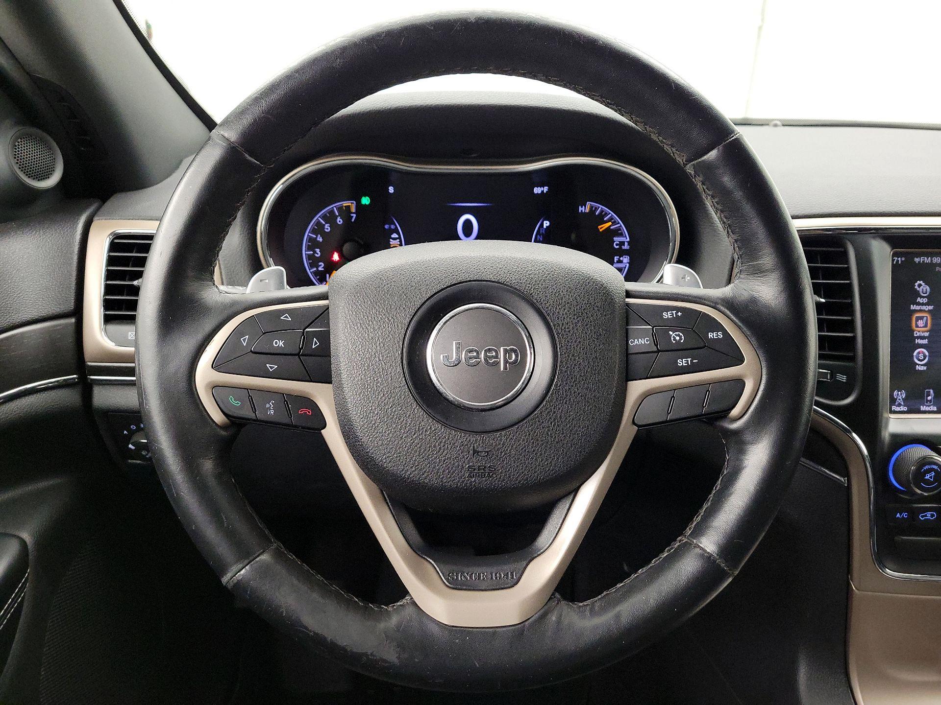 Thumbnail: 2015 Jeep Grand Cherokee - 10