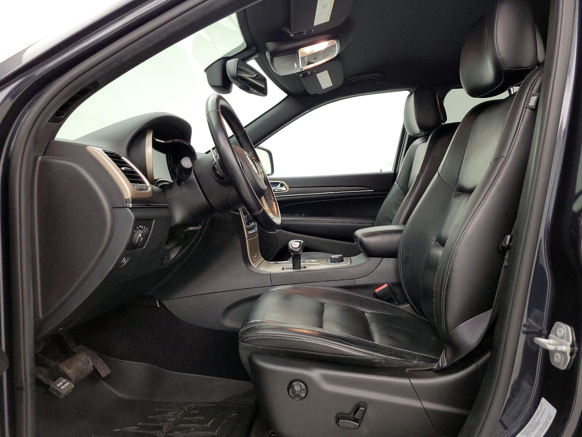 Thumbnail: 2015 Jeep Grand Cherokee - 11