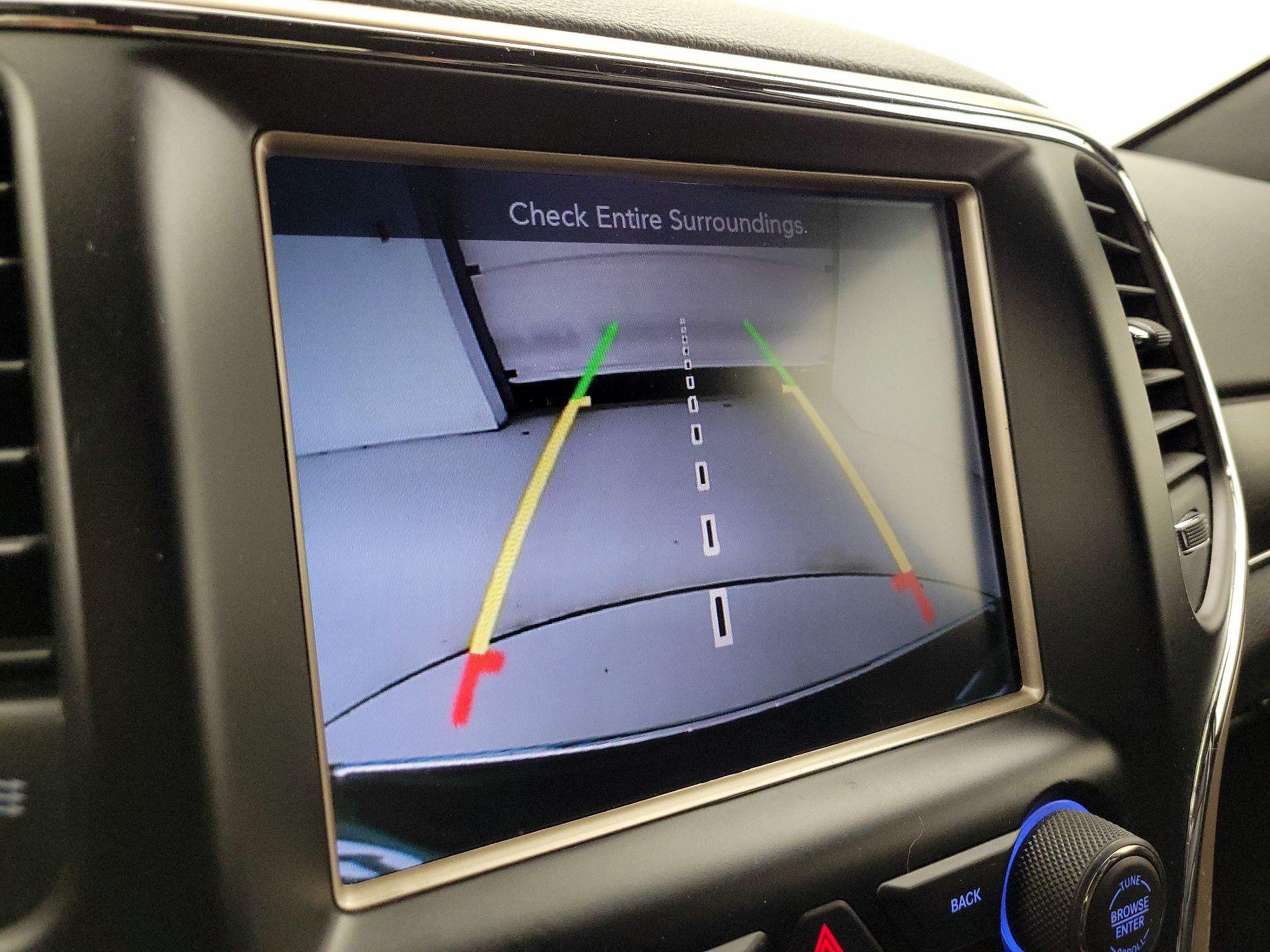 Thumbnail: 2015 Jeep Grand Cherokee - 15