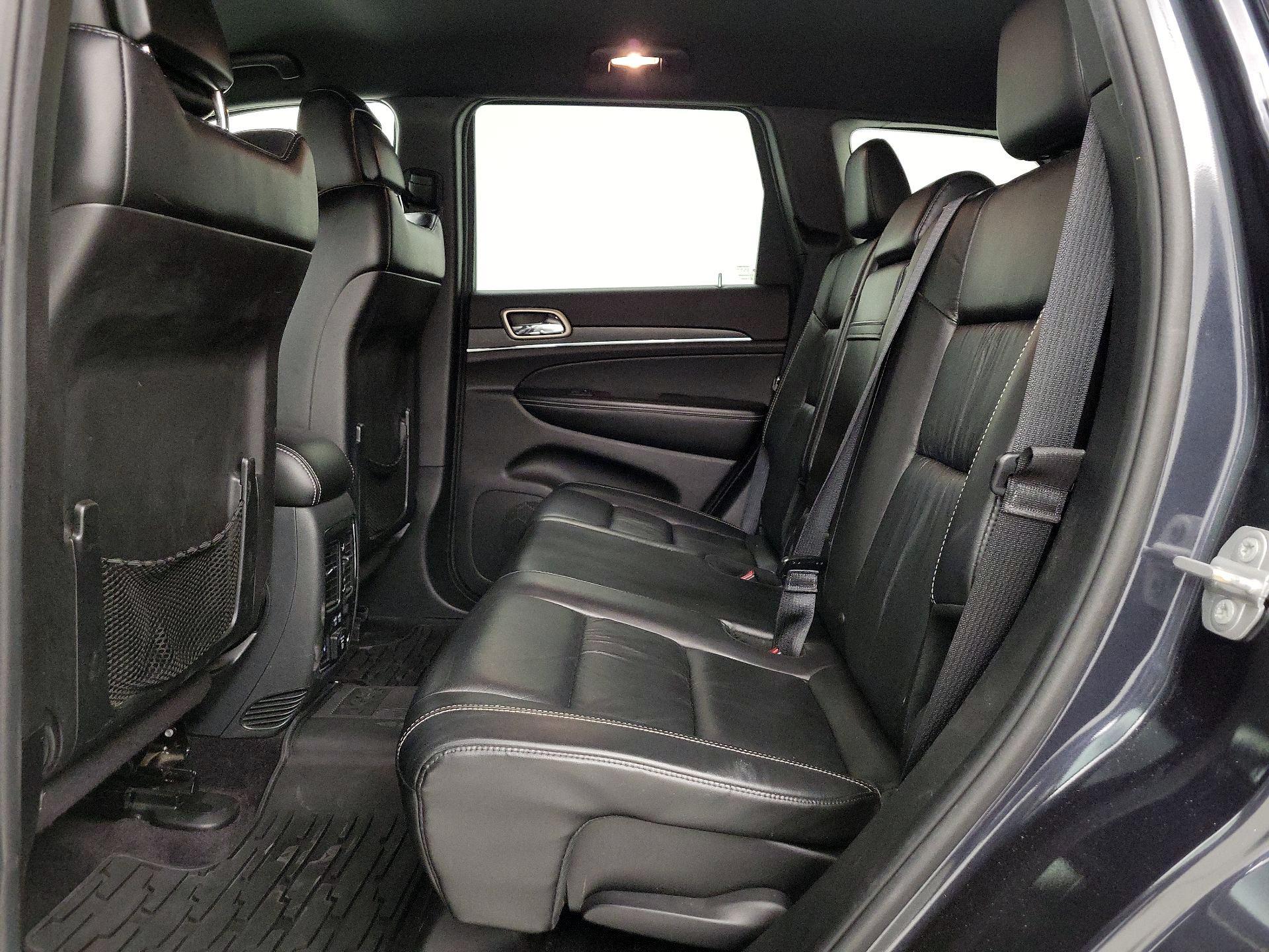 Thumbnail: 2015 Jeep Grand Cherokee - 20