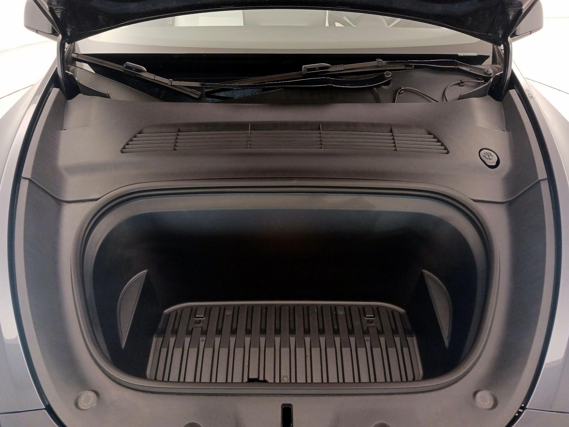 Thumbnail: 2024 Tesla Model Y - 20