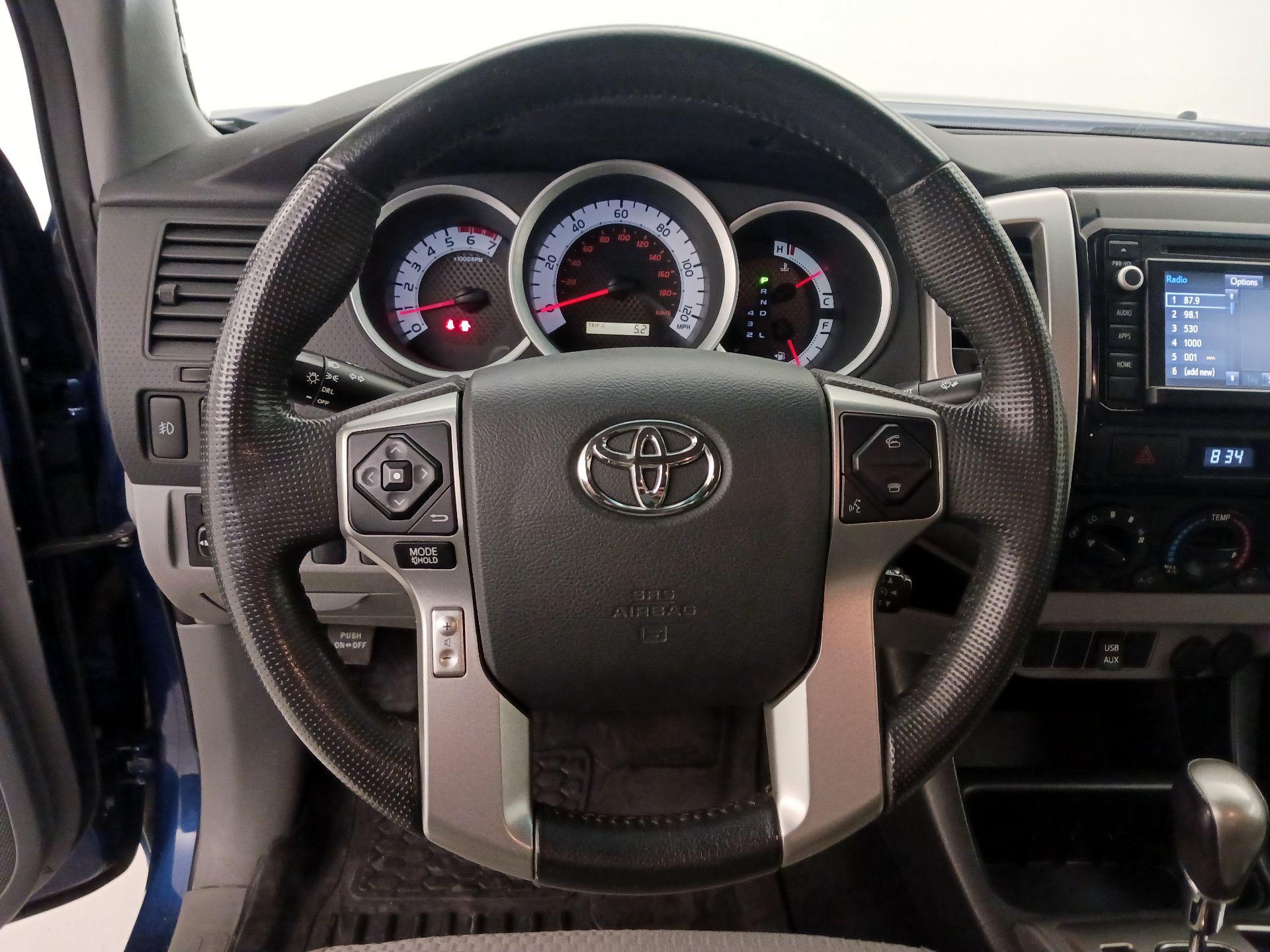 Thumbnail: 2014 Toyota Tacoma - 10