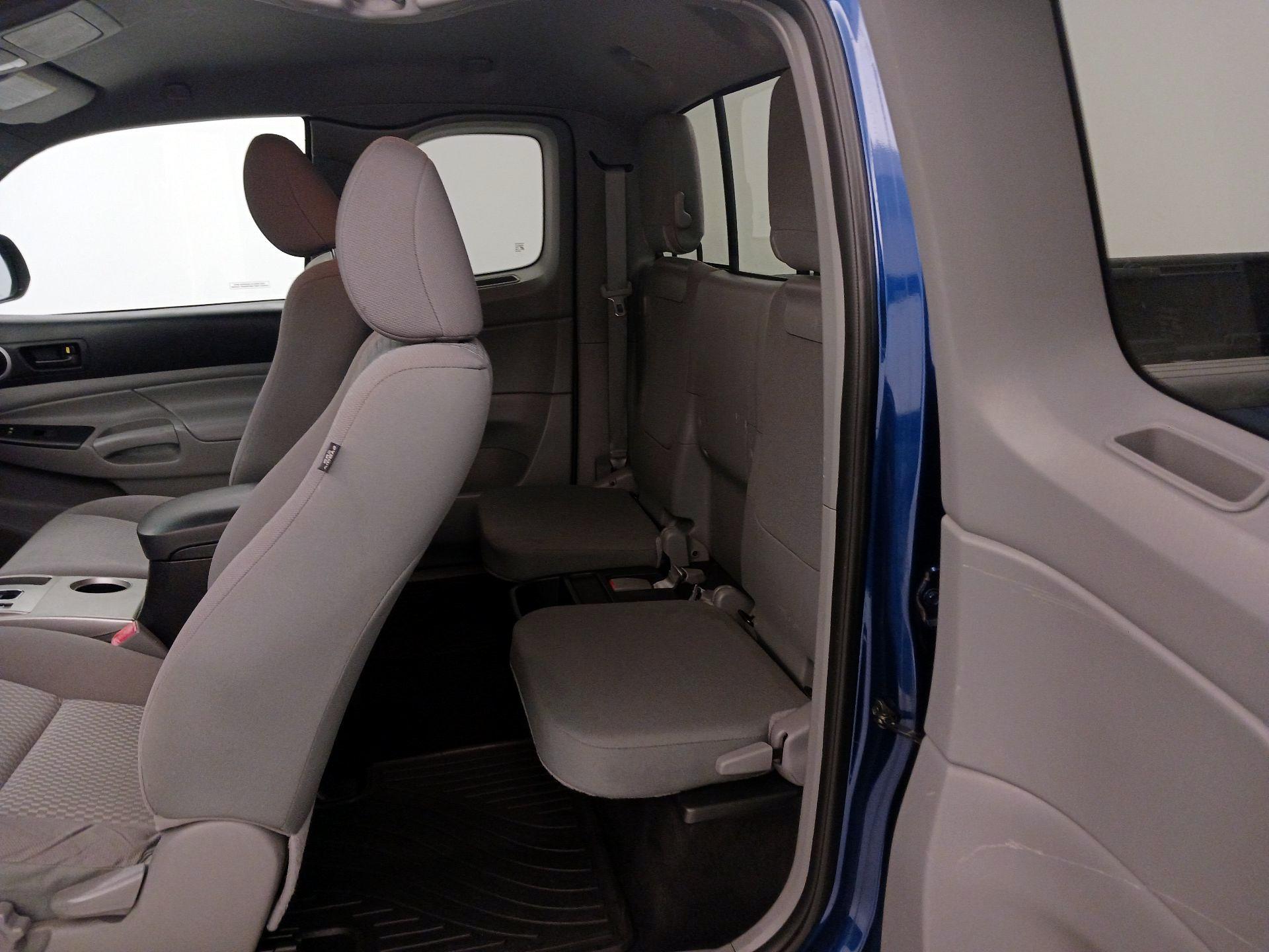 Thumbnail: 2014 Toyota Tacoma - 19