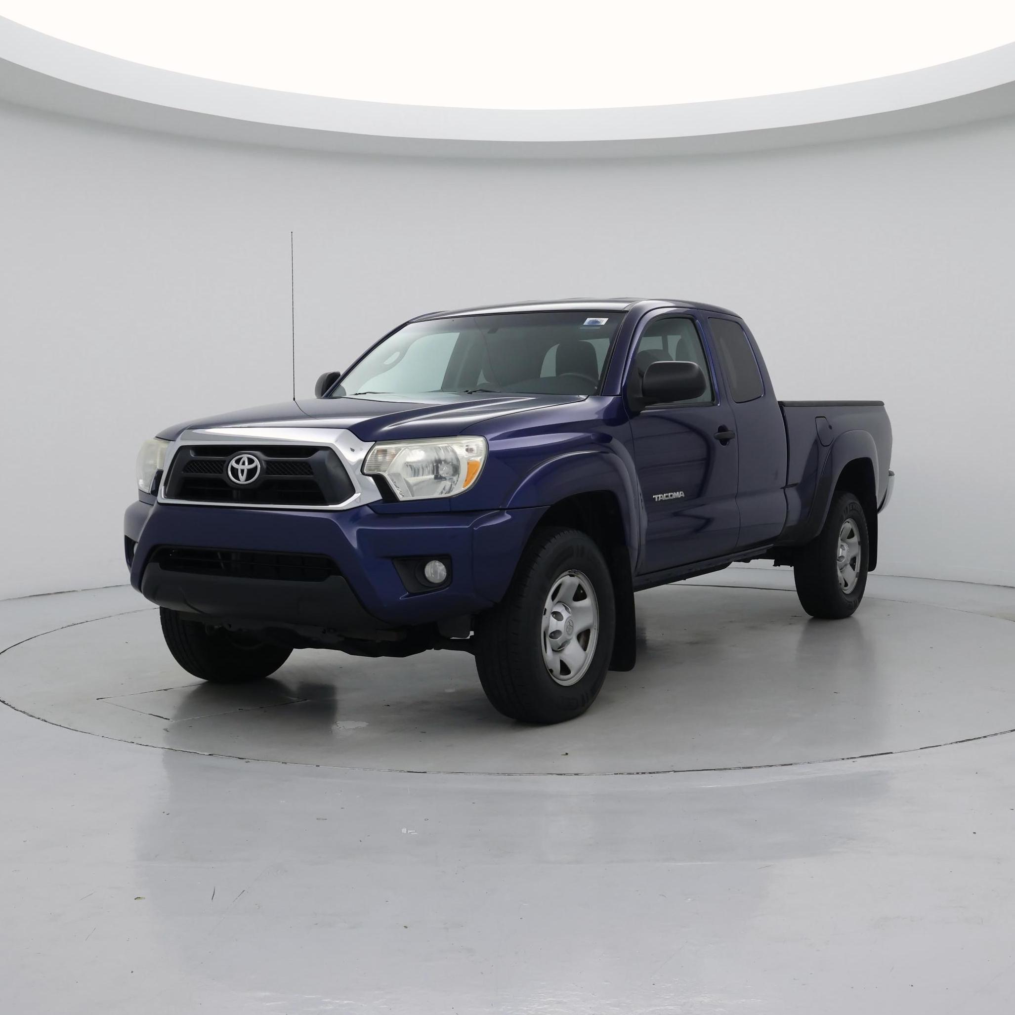 Thumbnail: 2014 Toyota Tacoma - 4