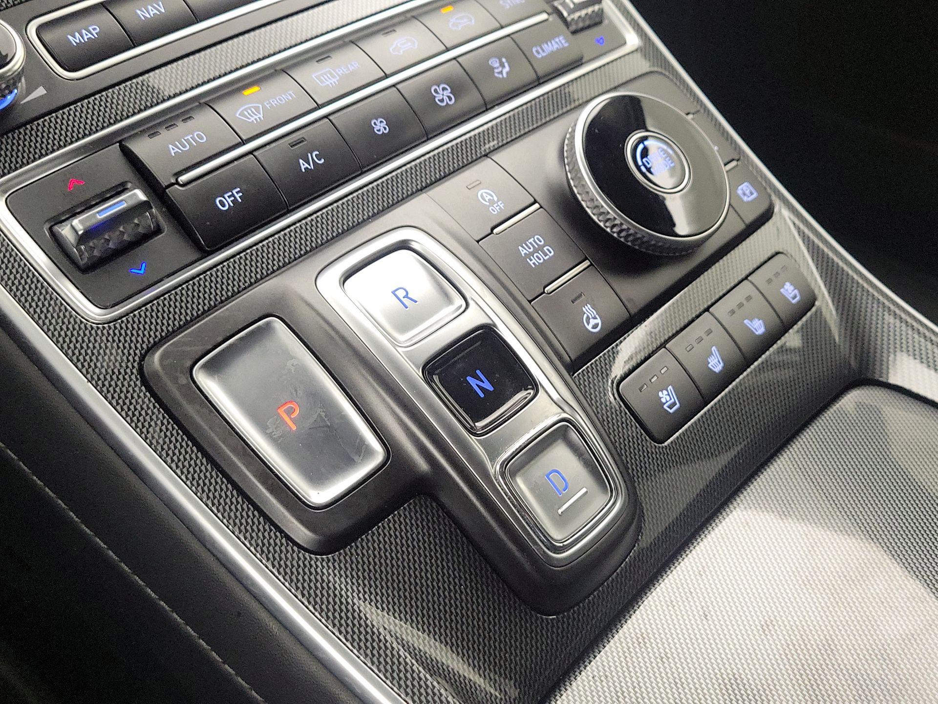 Thumbnail: 2022 Hyundai Santa Fe - 18