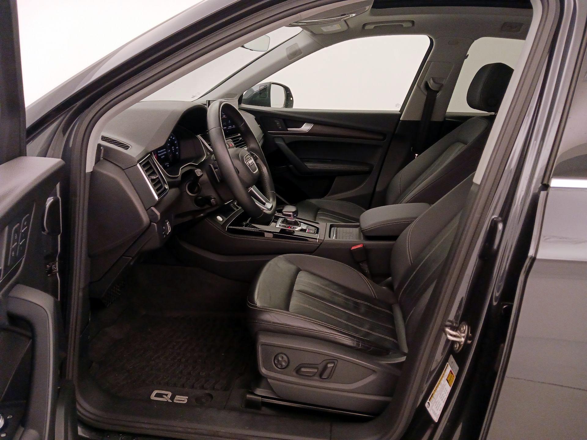 Thumbnail: 2021 Audi Q5 - 11