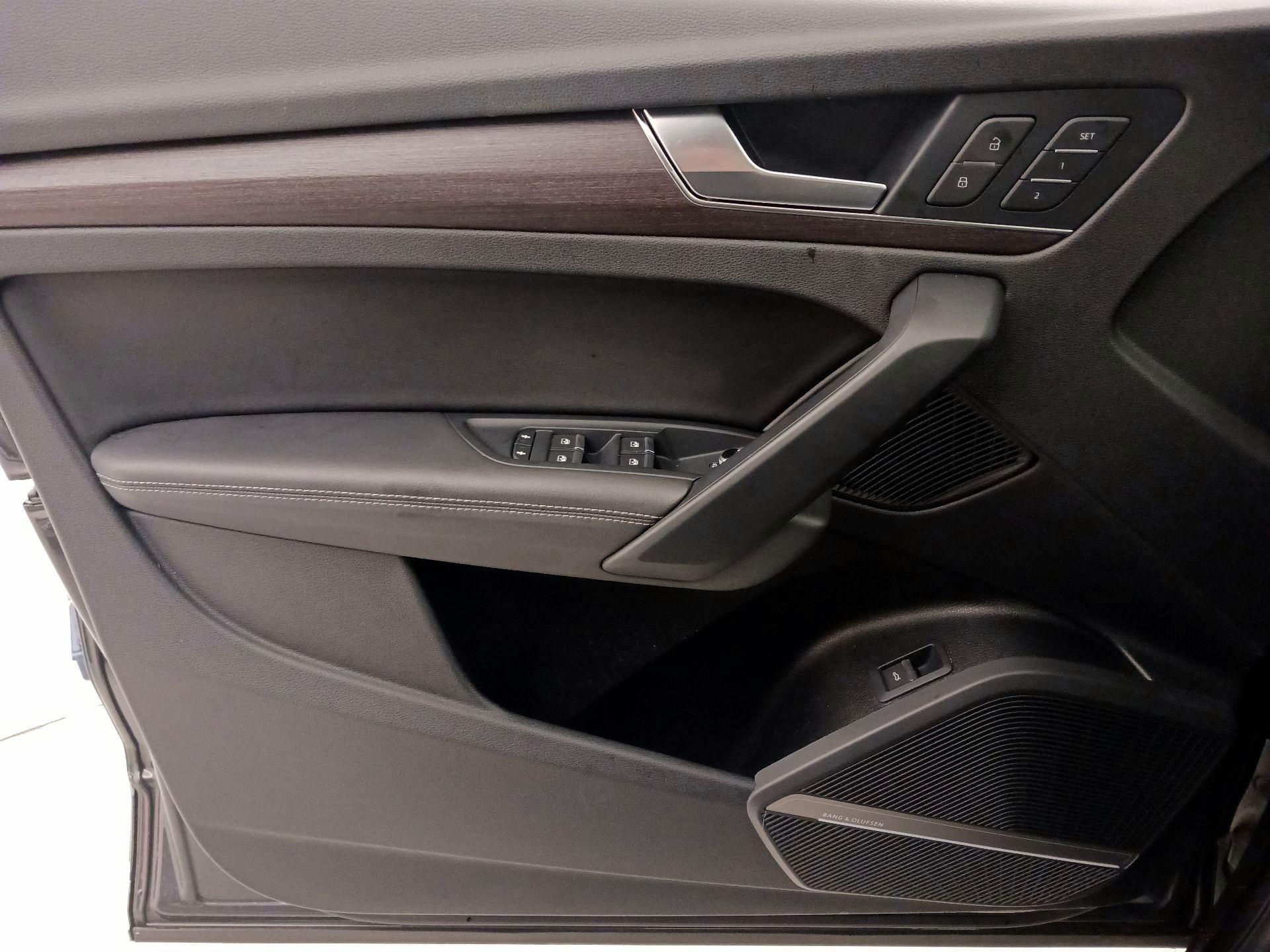 Thumbnail: 2021 Audi Q5 - 12