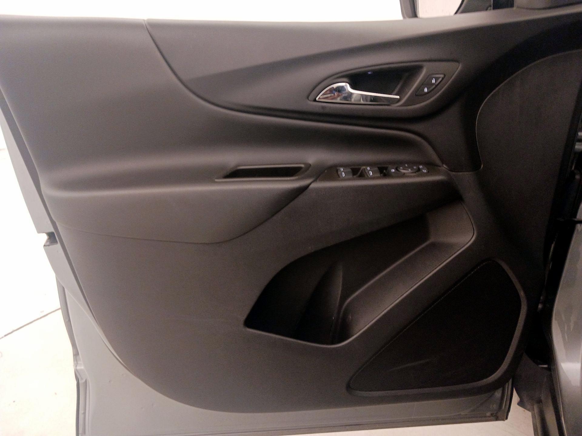 Thumbnail: 2023 Chevrolet Equinox - 12