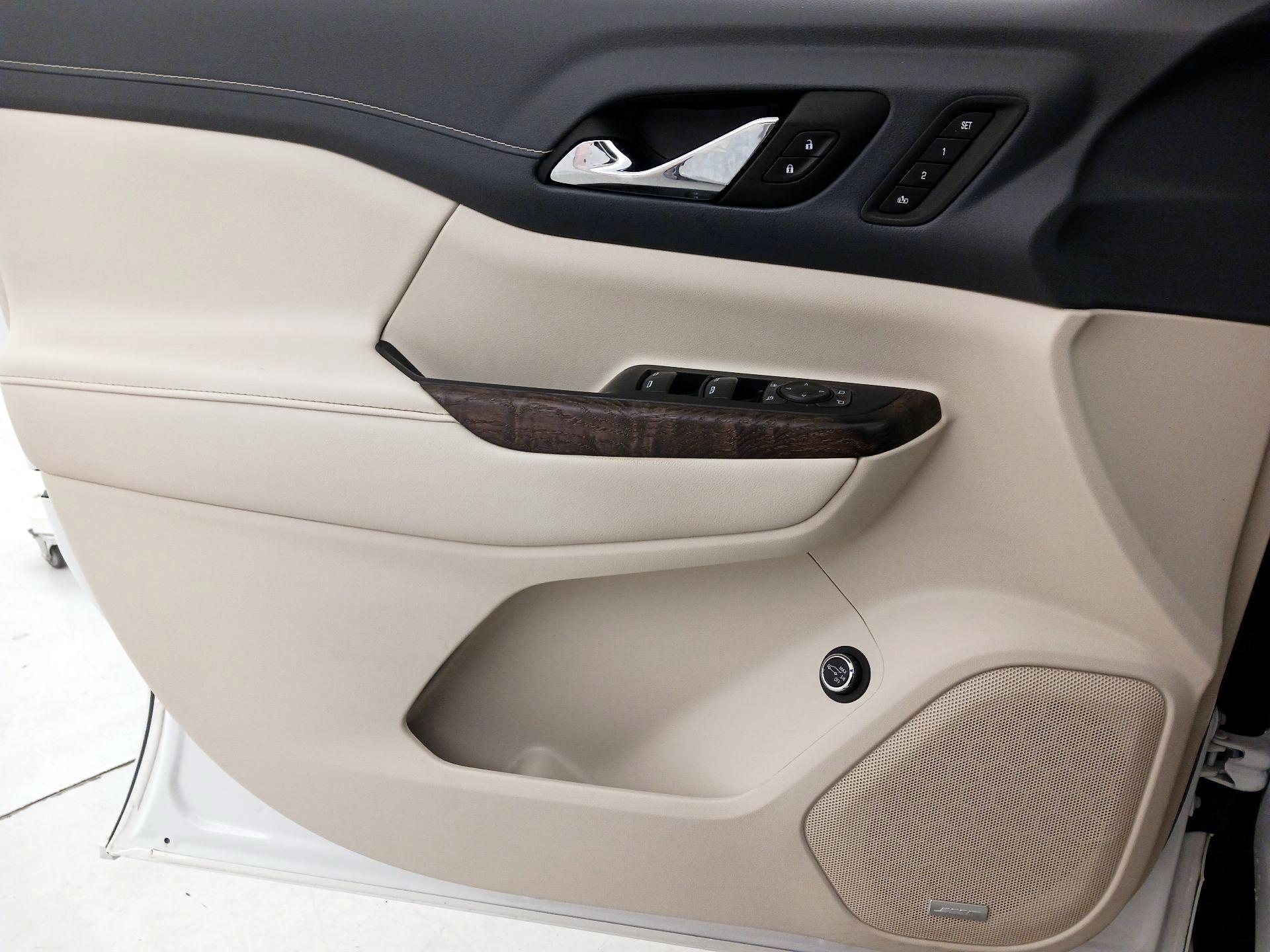 Thumbnail: 2022 GMC Acadia - 12