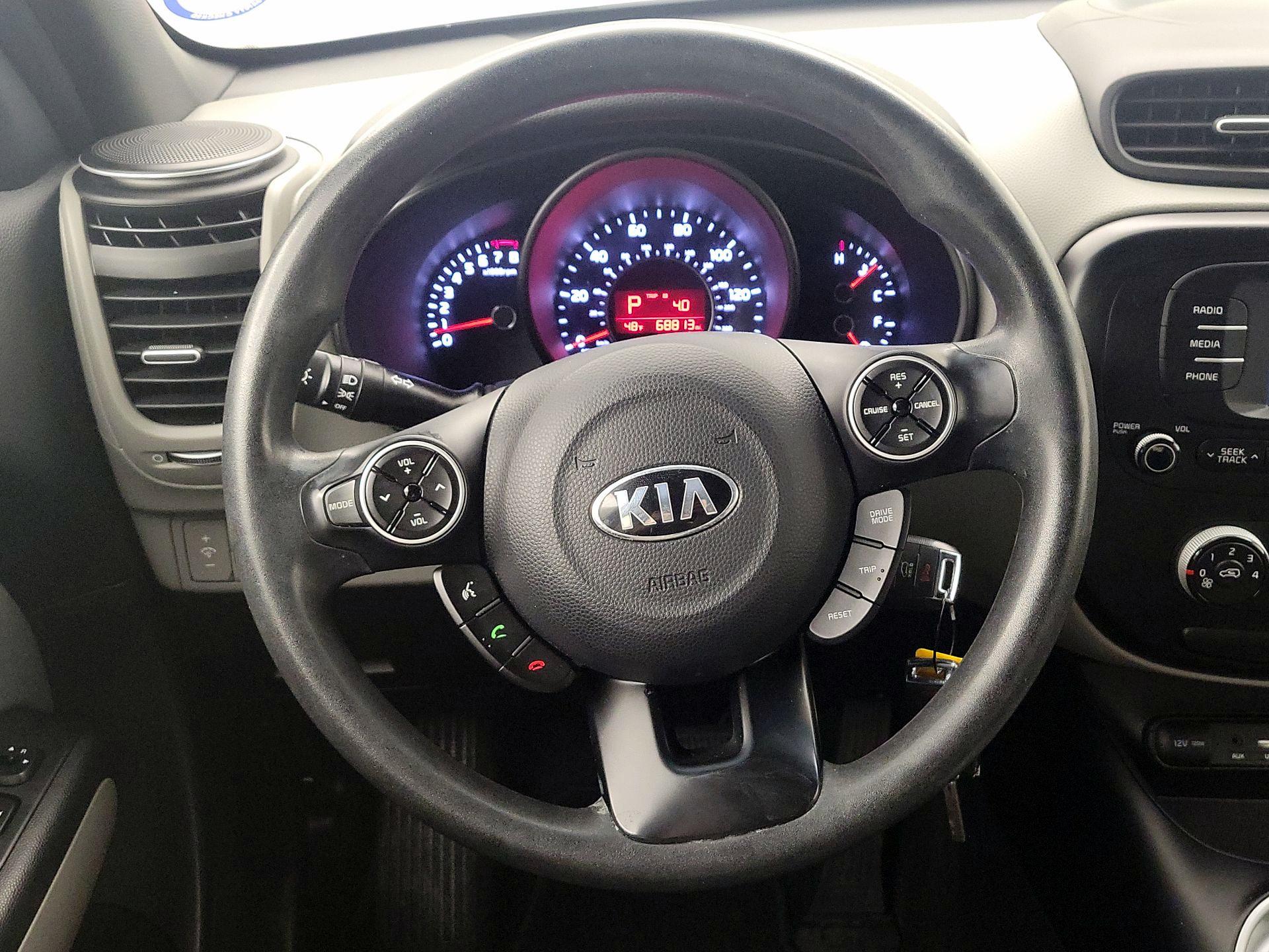 Thumbnail: 2017 Kia Soul - 10