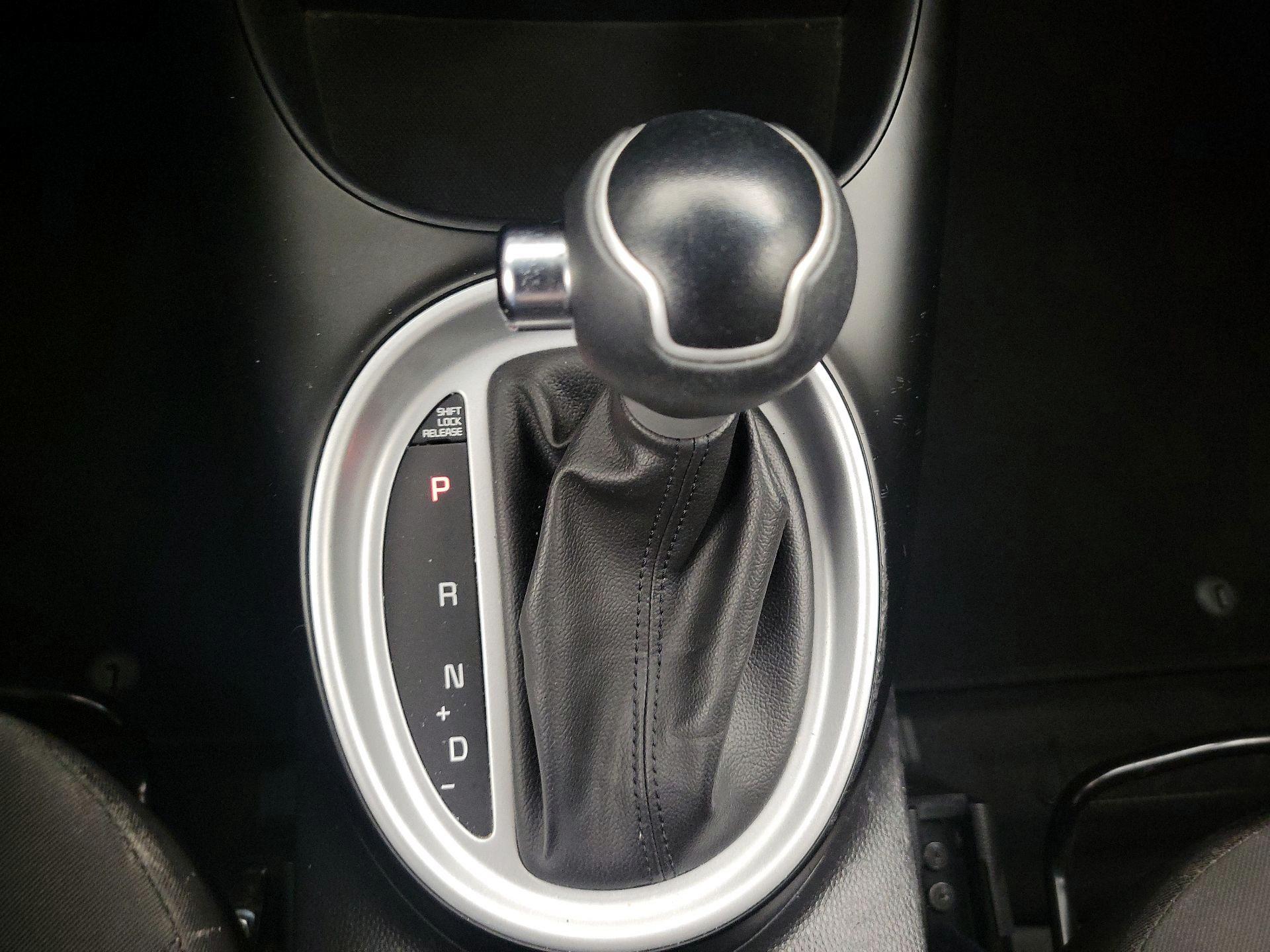 Thumbnail: 2017 Kia Soul - 16