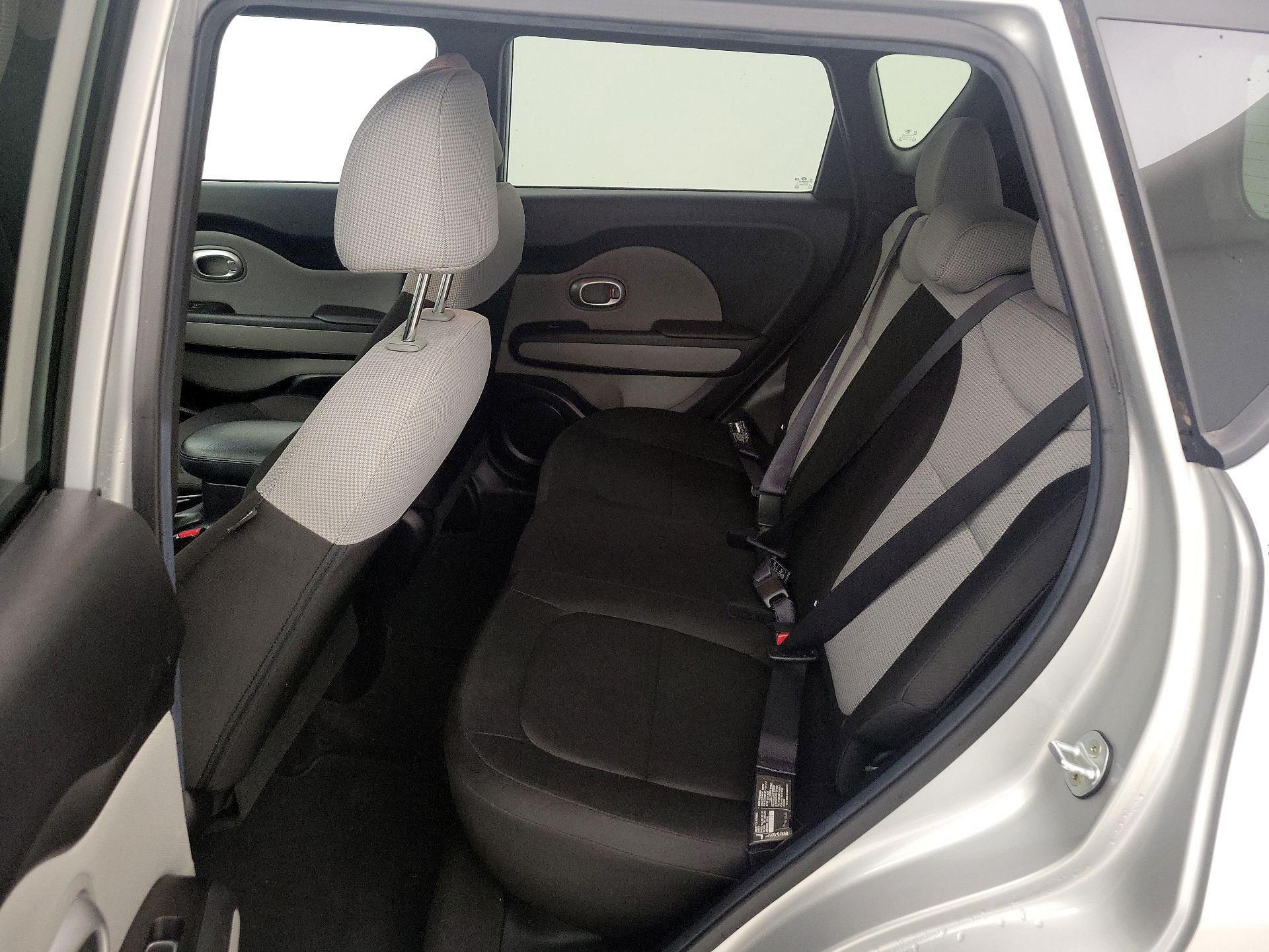 Thumbnail: 2017 Kia Soul - 18