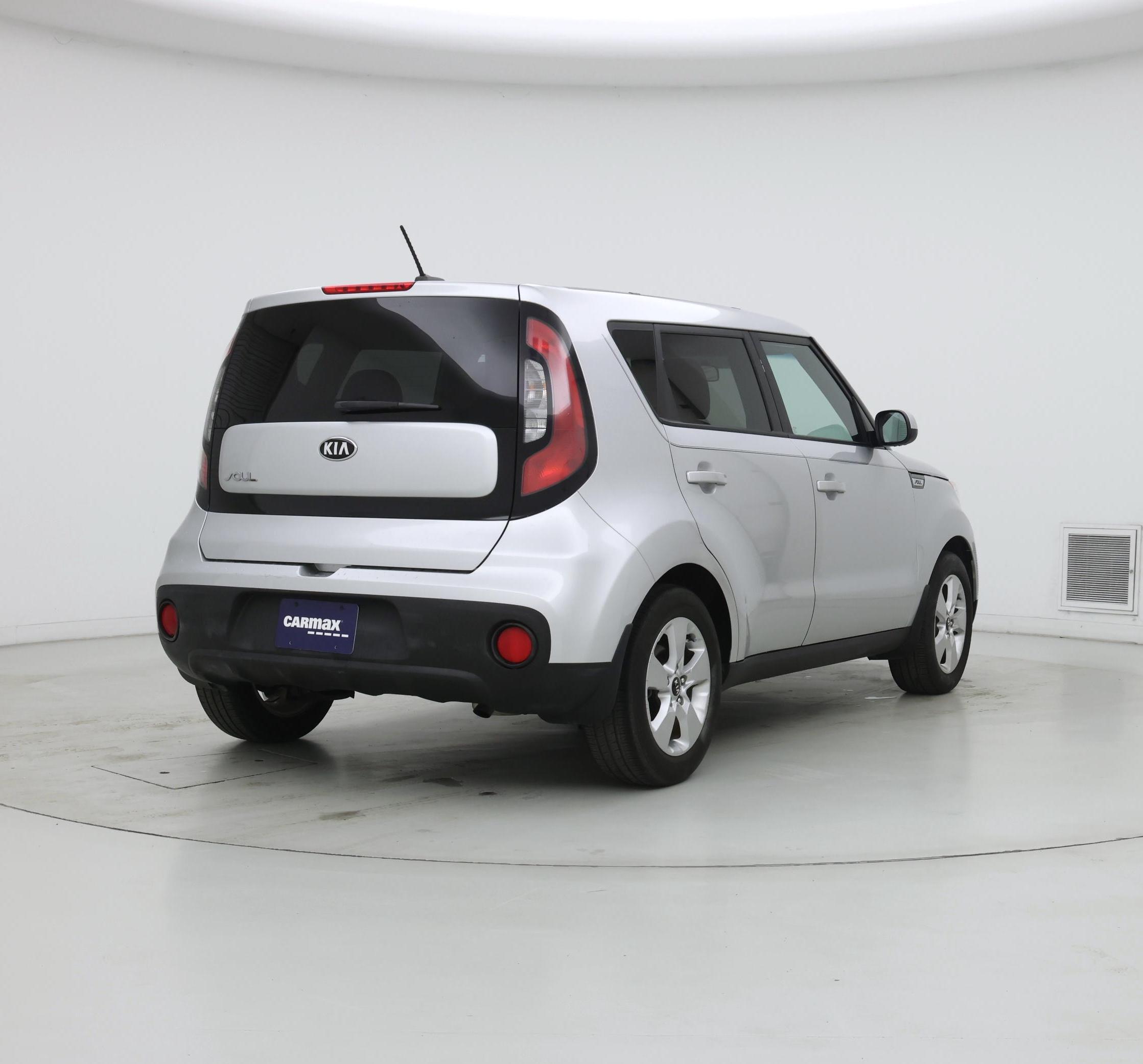 Thumbnail: 2017 Kia Soul - 8