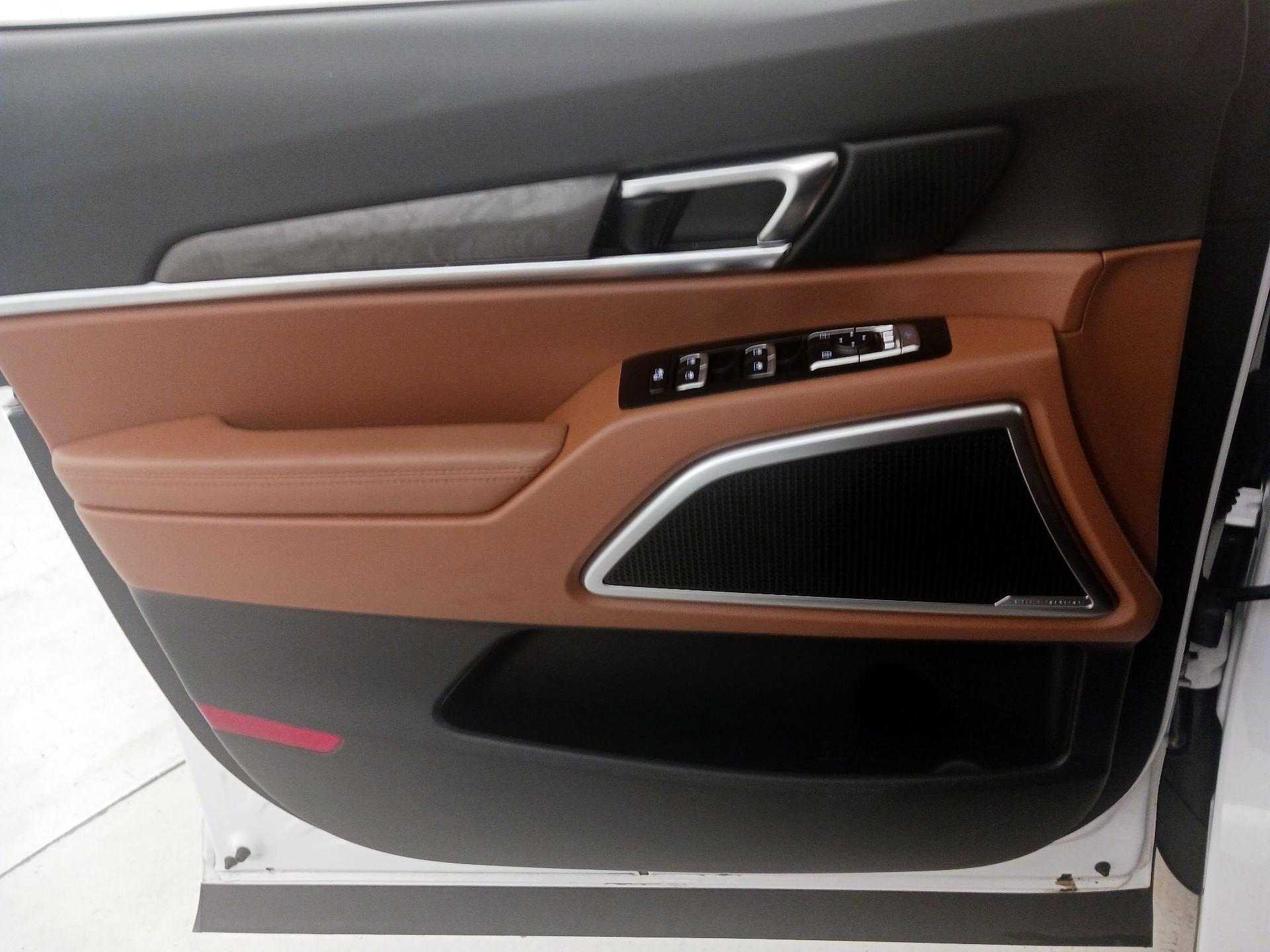 Thumbnail: 2024 Kia Telluride - 12