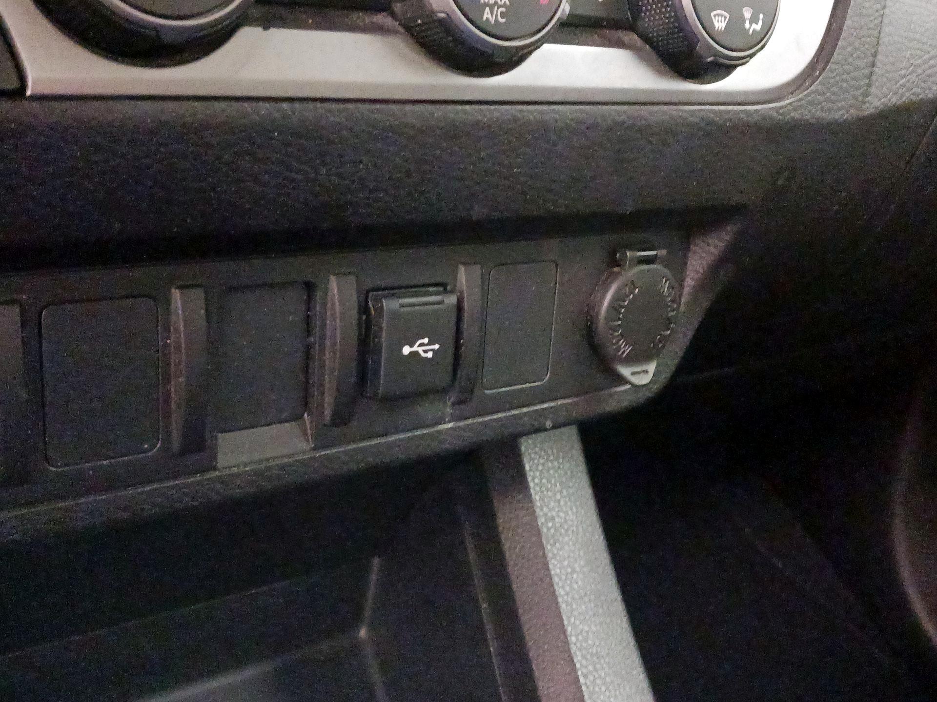 Thumbnail: 2023 Toyota Tacoma - 18