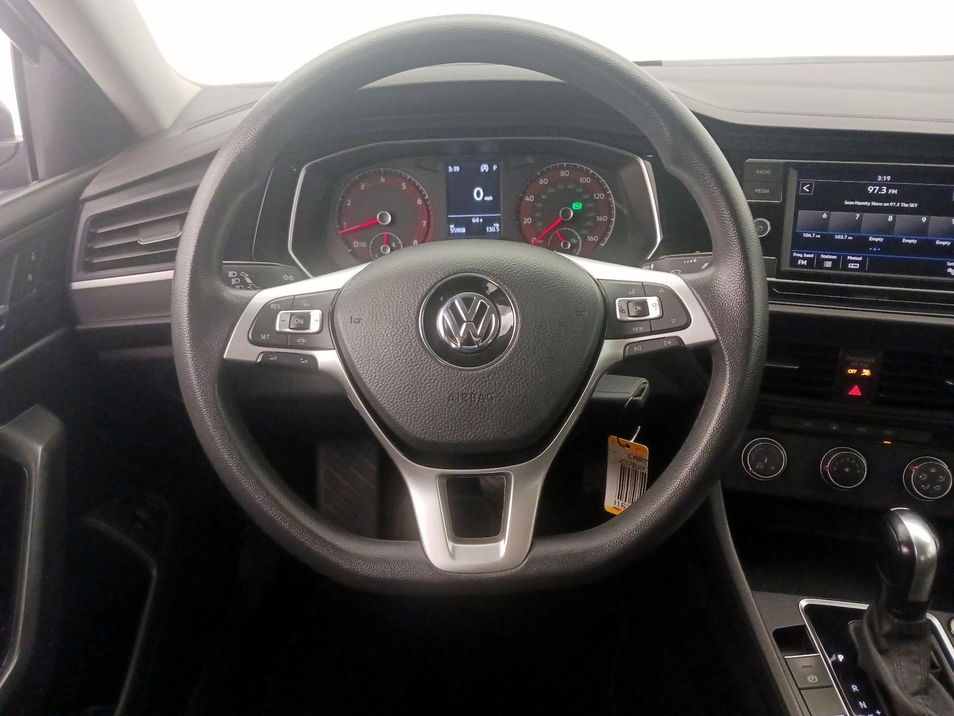 Thumbnail: 2019 Volkswagen Jetta - 10