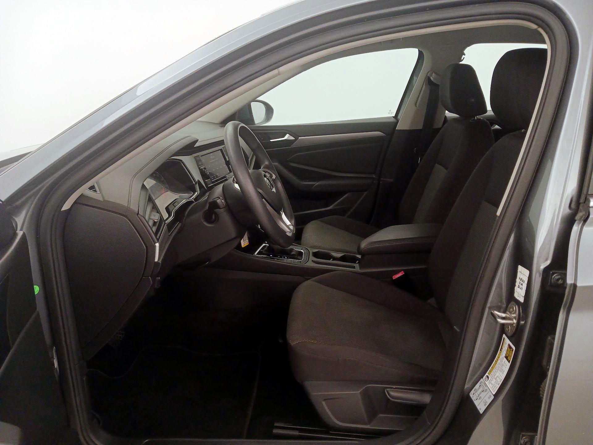 Thumbnail: 2019 Volkswagen Jetta - 11