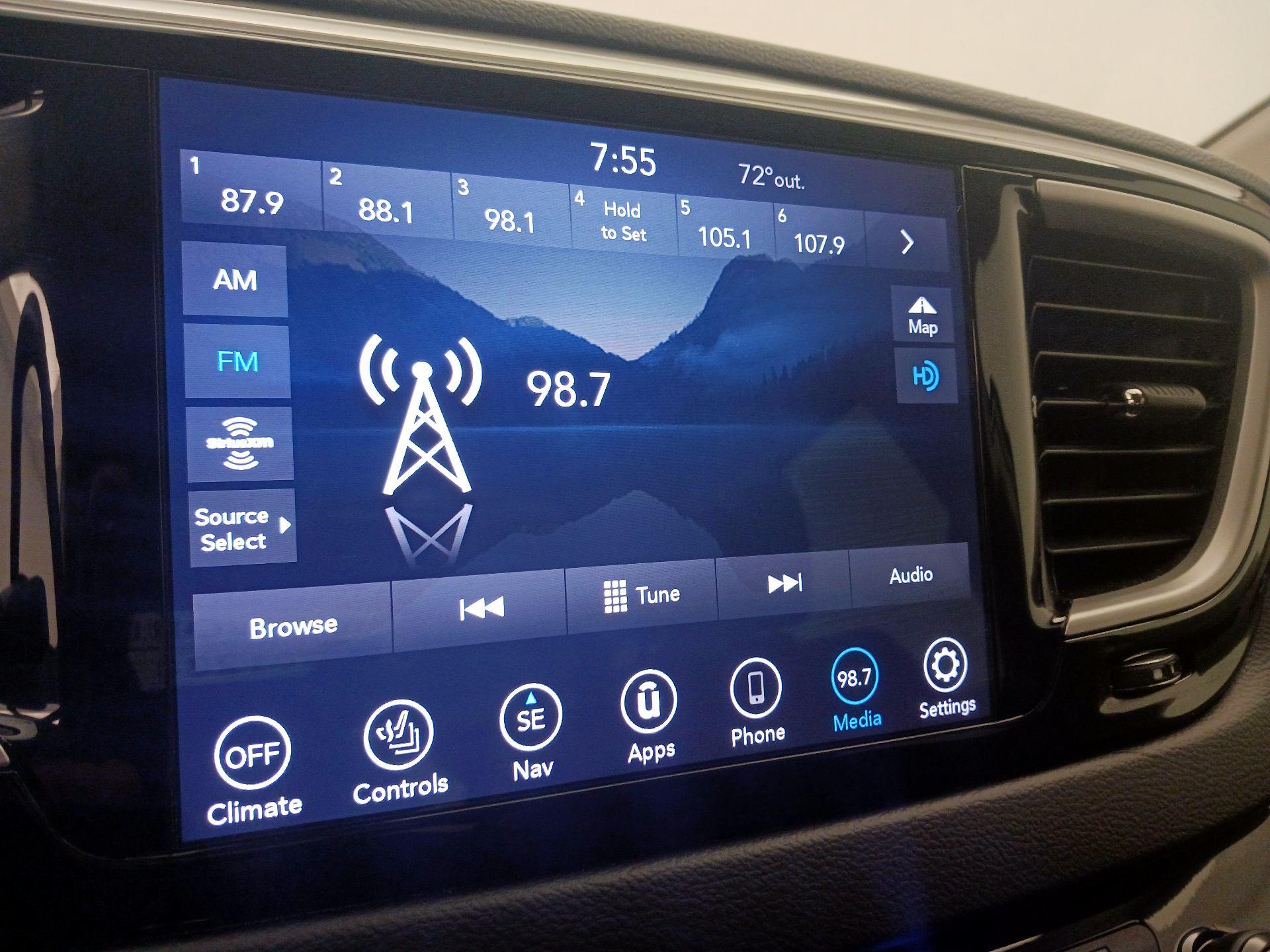 Thumbnail: 2020 Chrysler Pacifica - 16