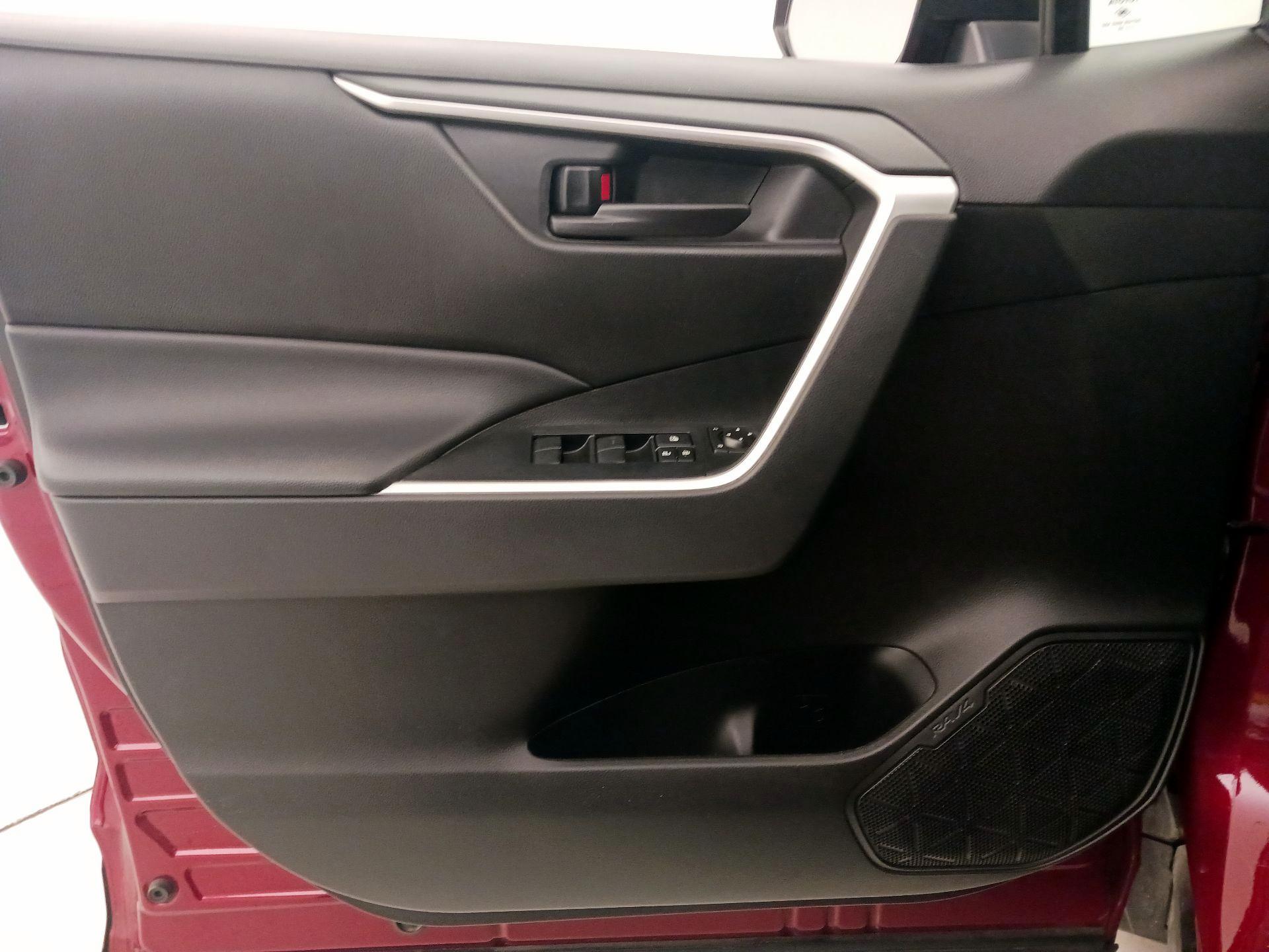 Thumbnail: 2023 Toyota RAV4 - 12