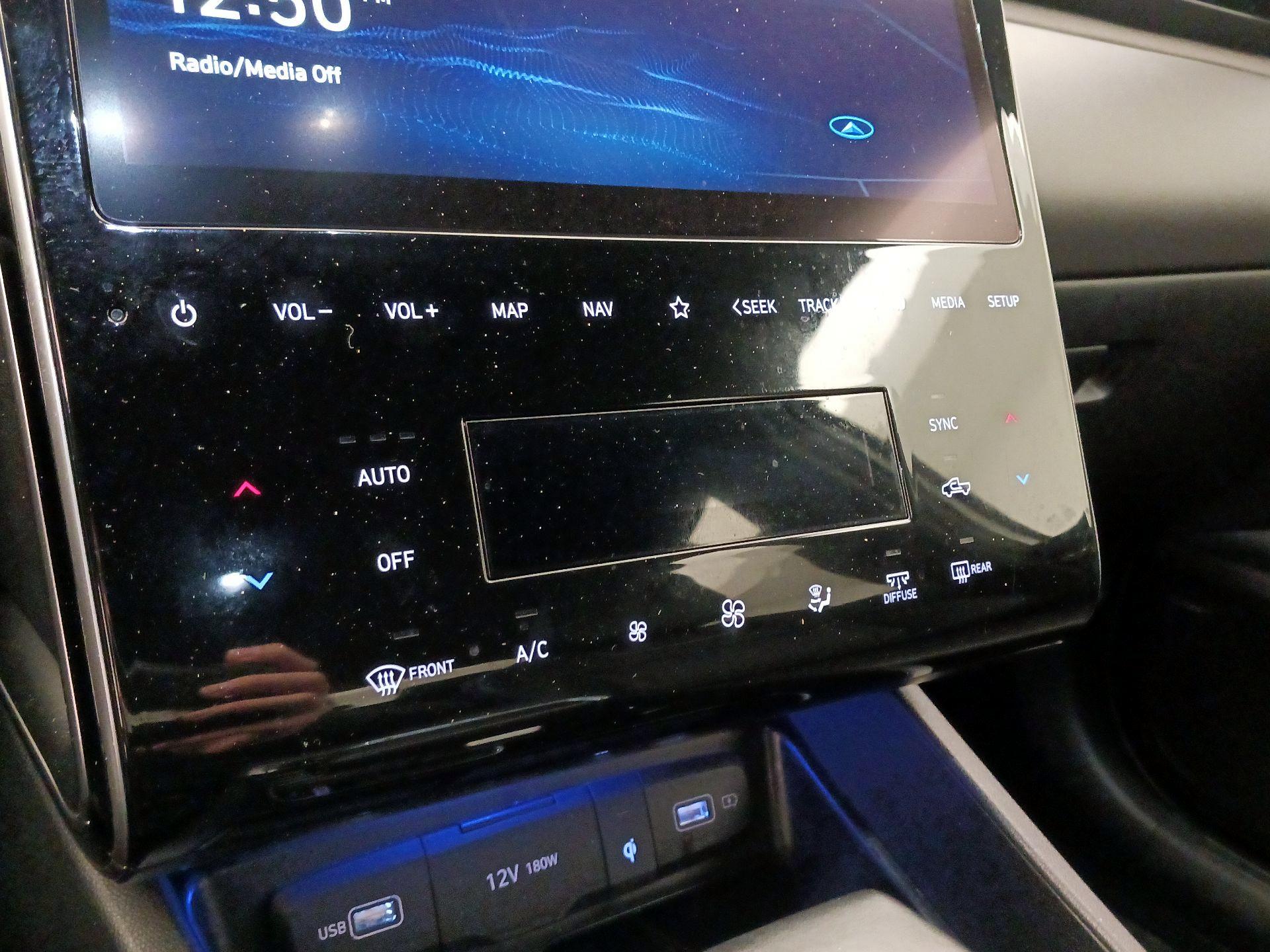 Thumbnail: 2022 Hyundai Santa Cruz - 15