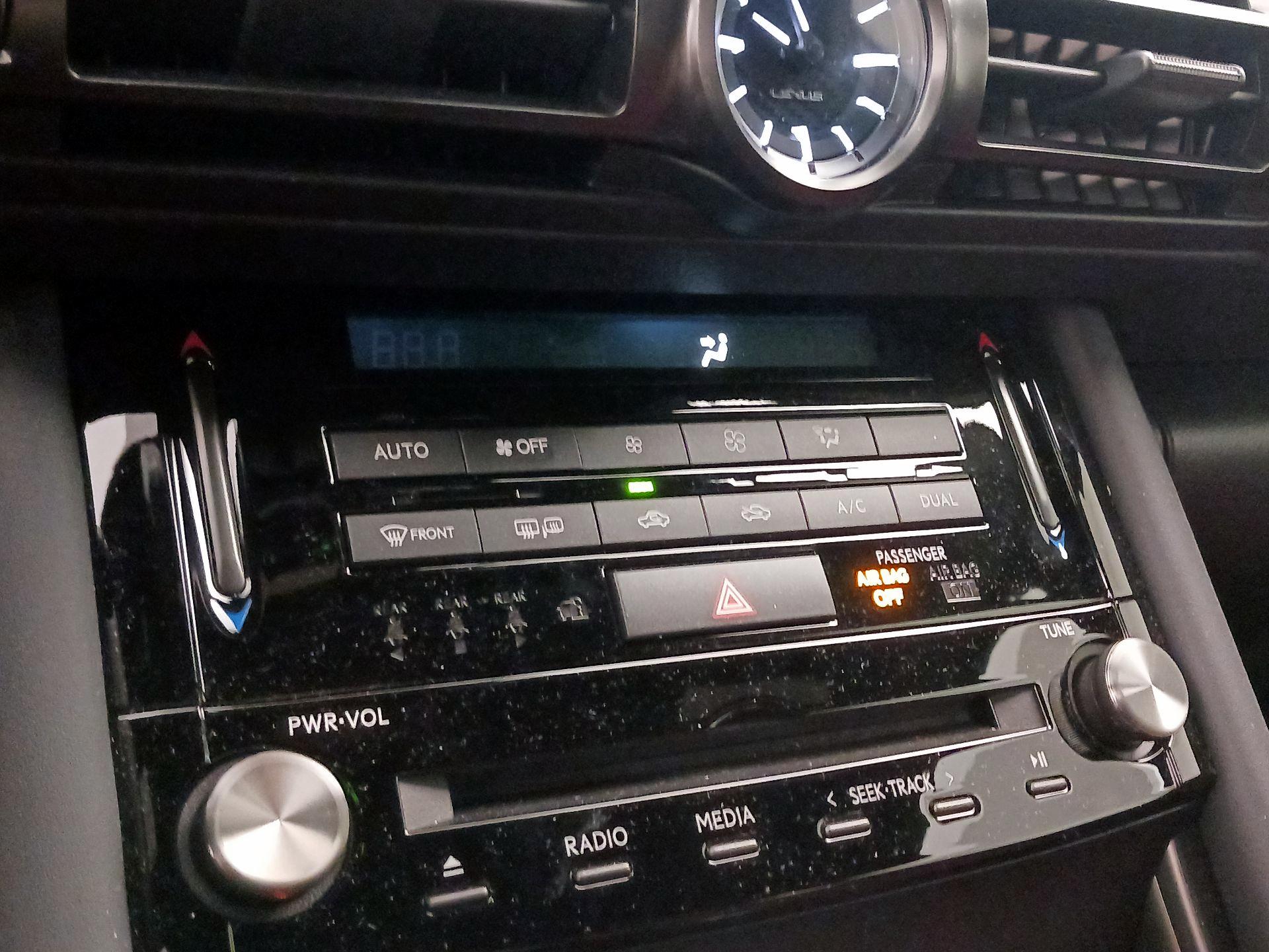 Thumbnail: 2024 Lexus IS - 16