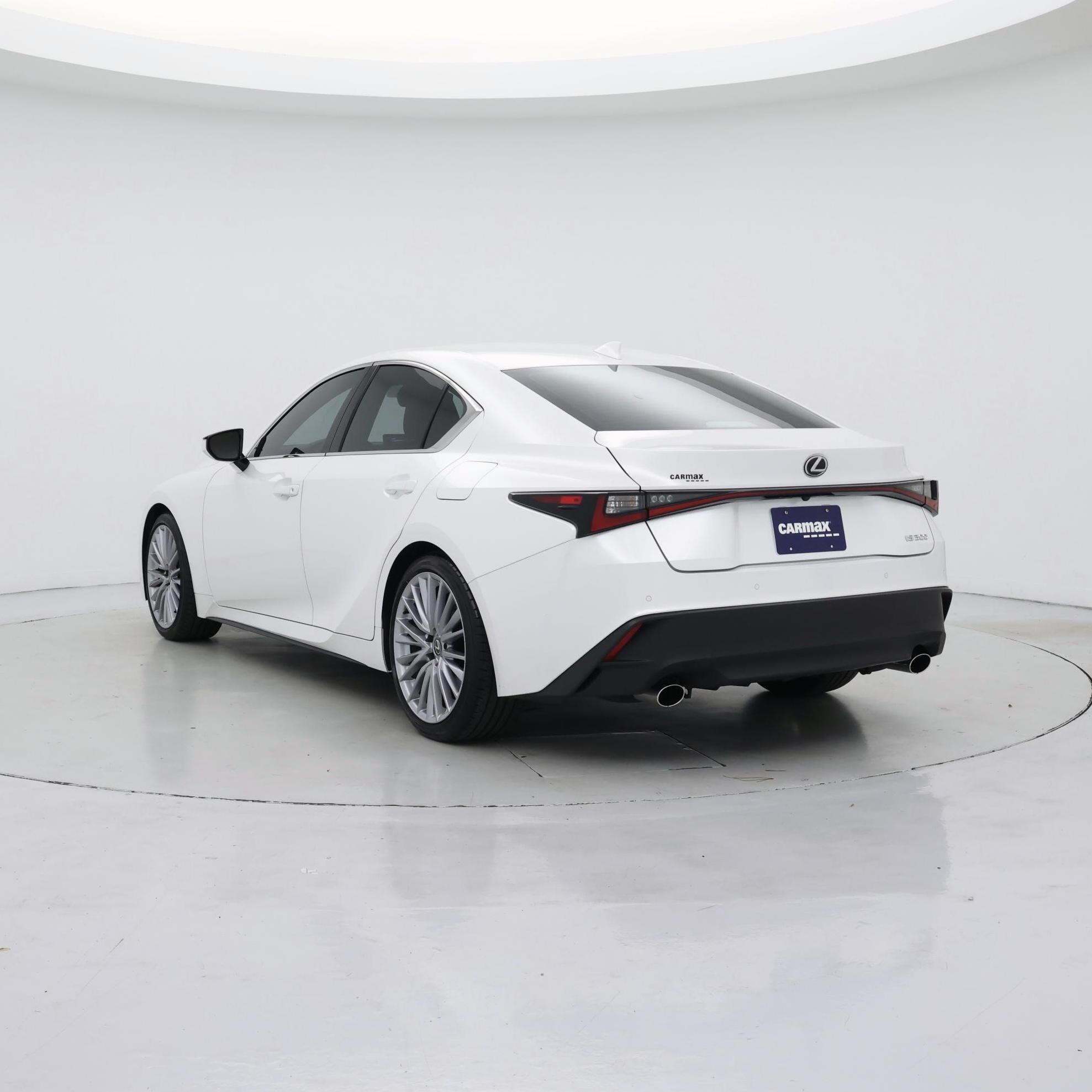 Thumbnail: 2024 Lexus IS - 2