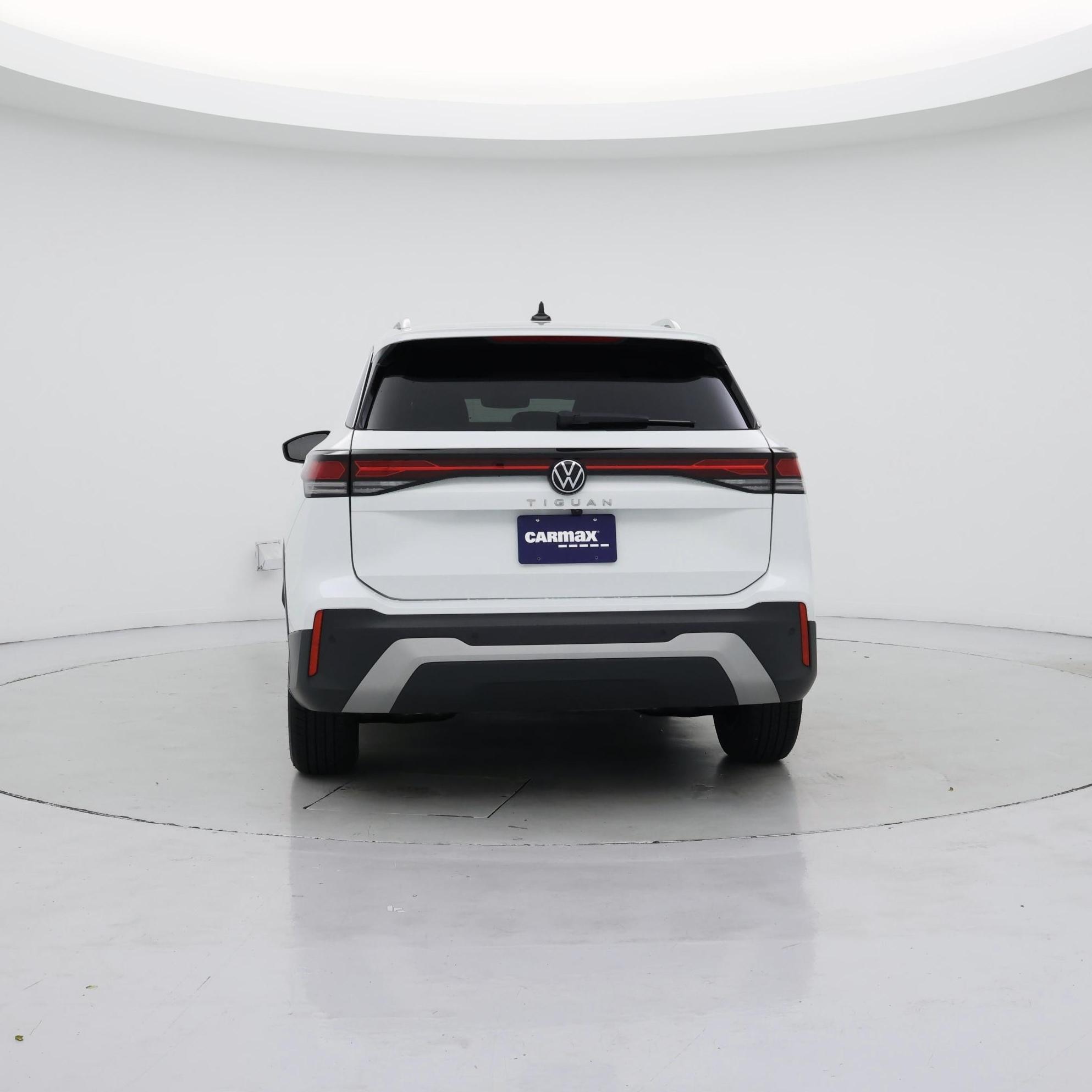 Thumbnail: 2025 Volkswagen Tiguan - 6