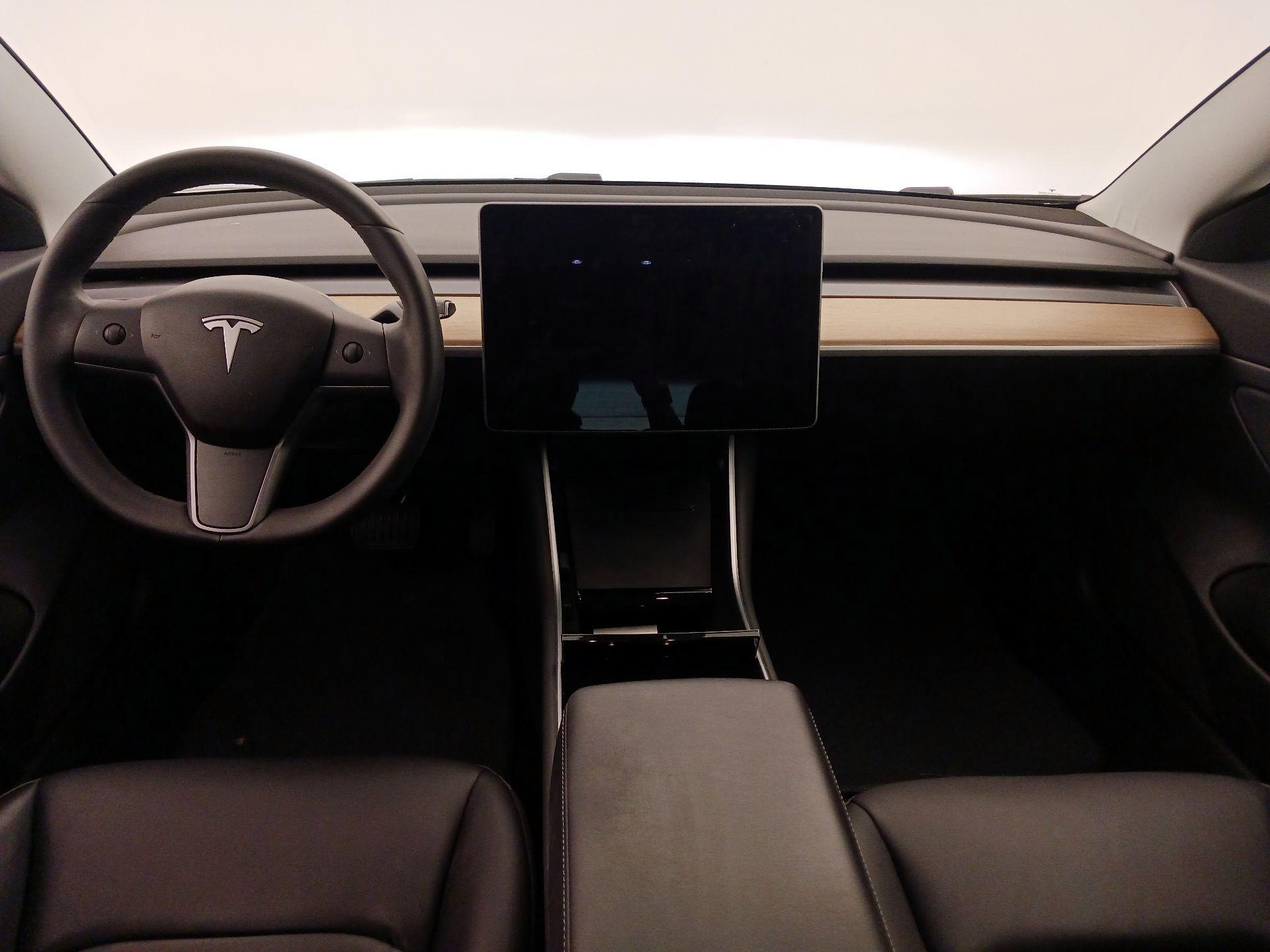 Thumbnail: 2020 Tesla Model 3 - 9