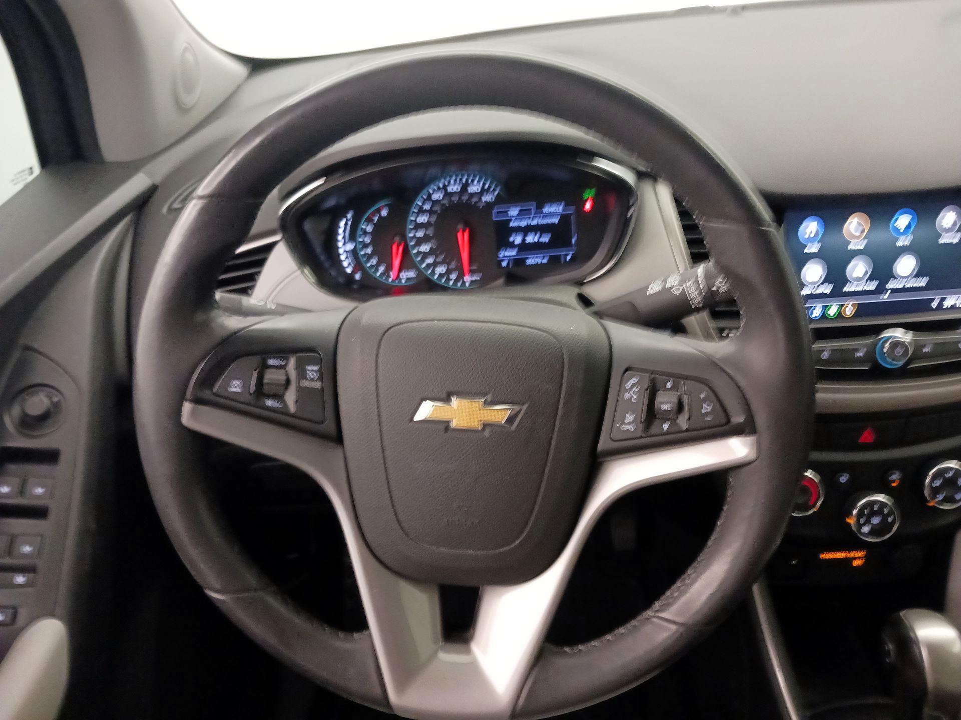 Thumbnail: 2020 Chevrolet Trax - 10