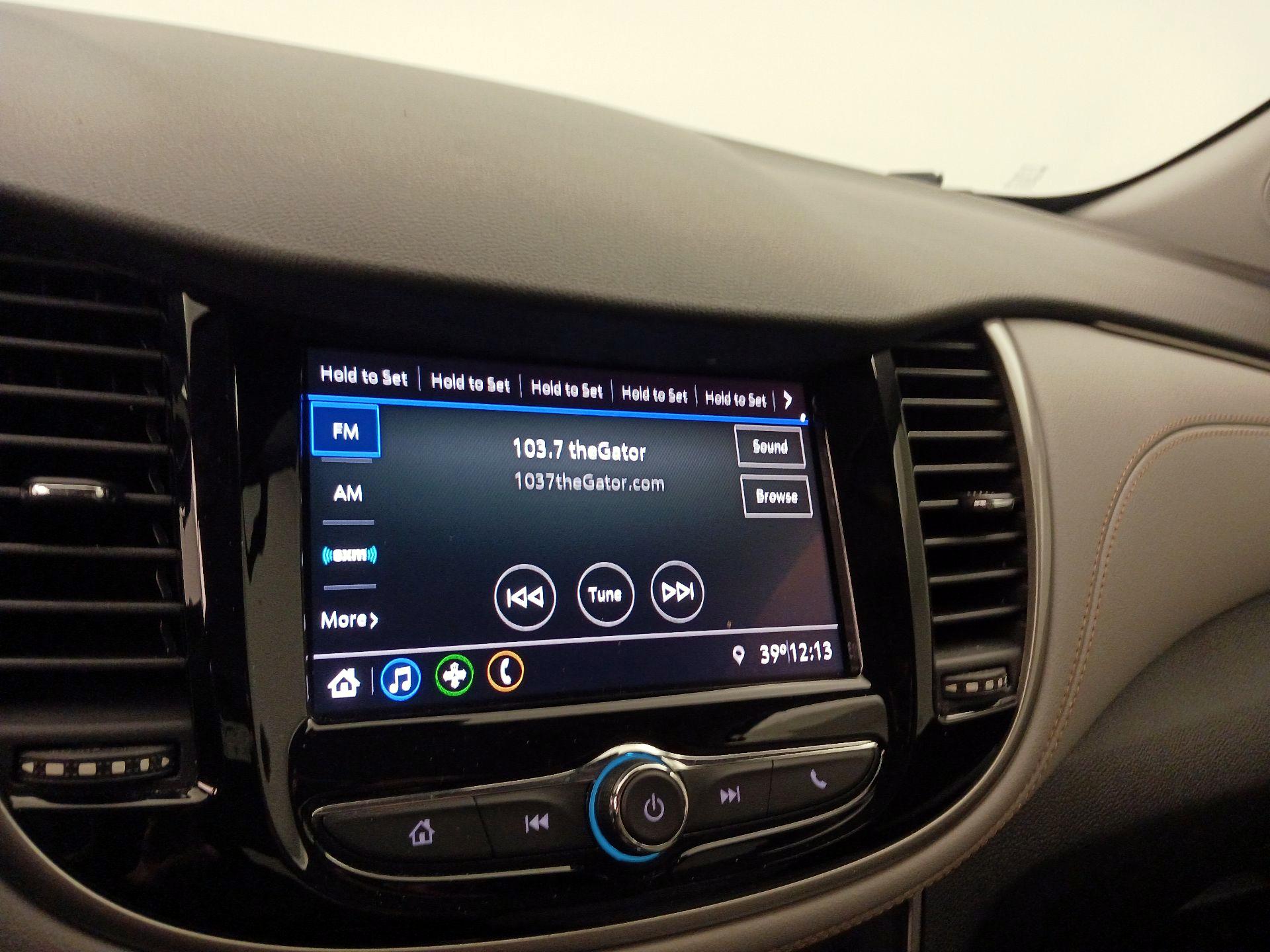 Thumbnail: 2020 Chevrolet Trax - 15