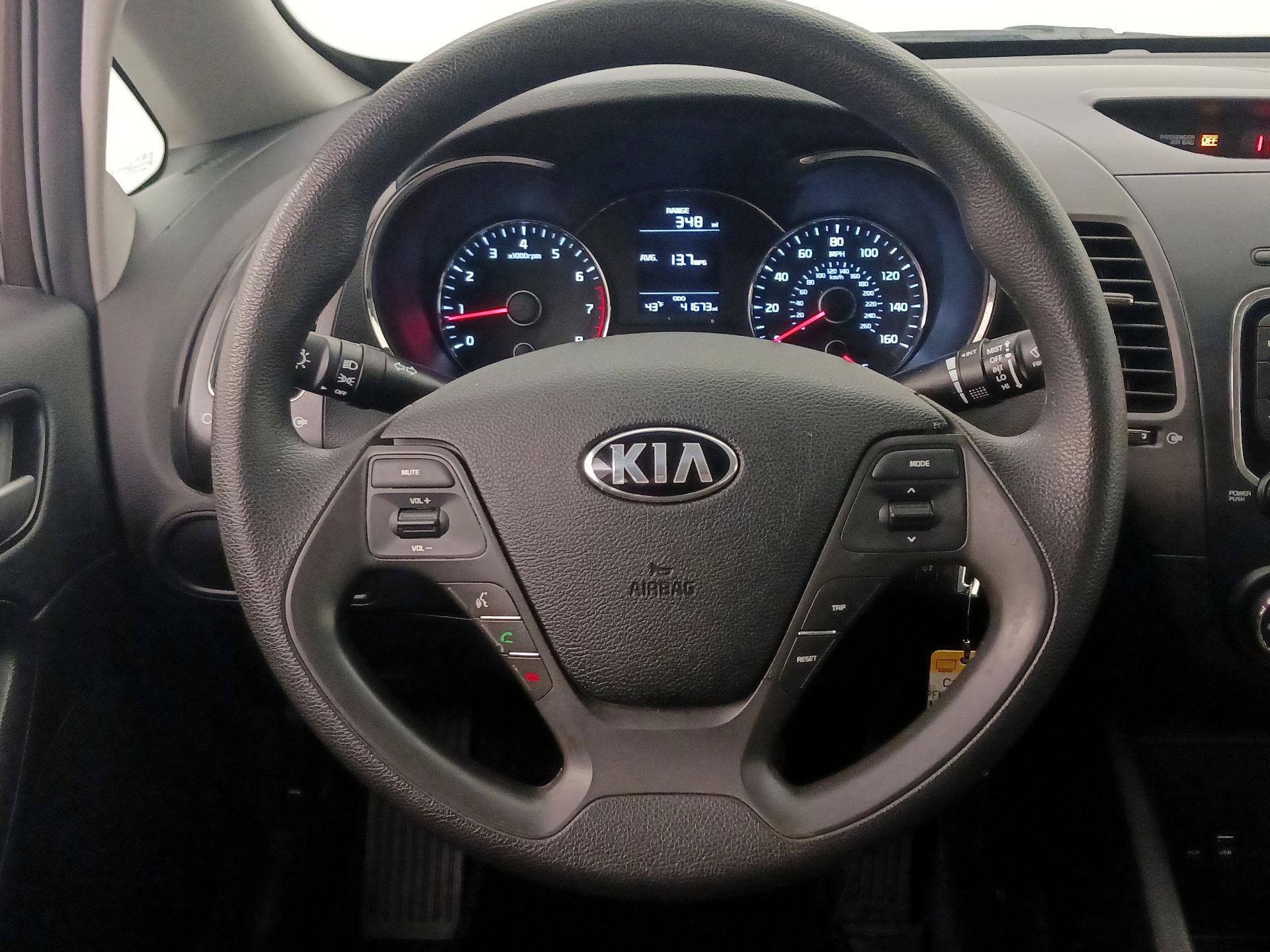 Thumbnail: 2018 Kia Forte - 10