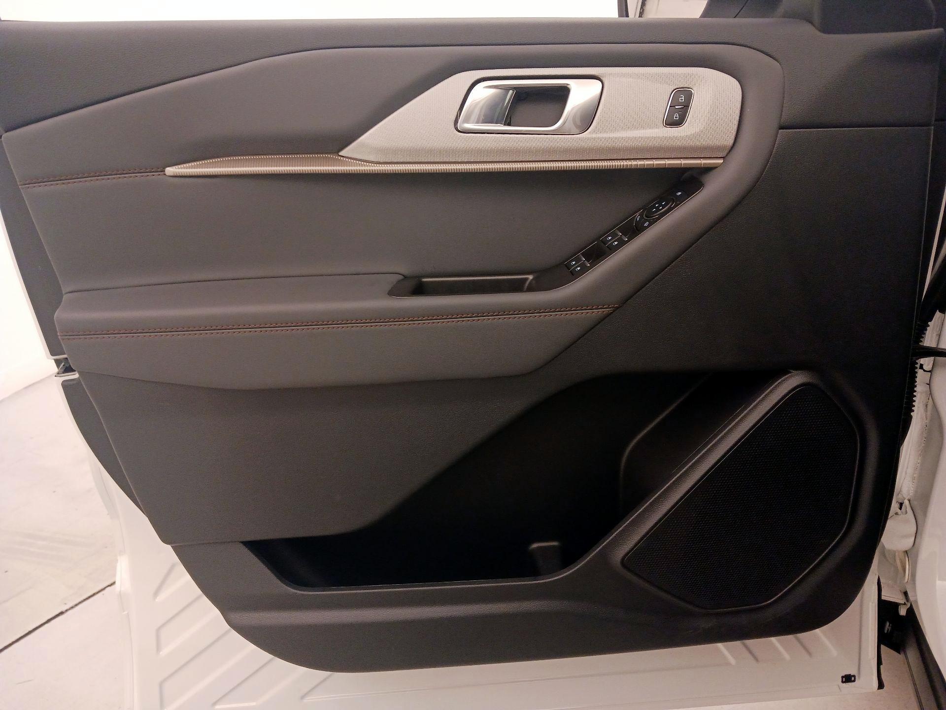 Thumbnail: 2025 Ford Explorer - 12