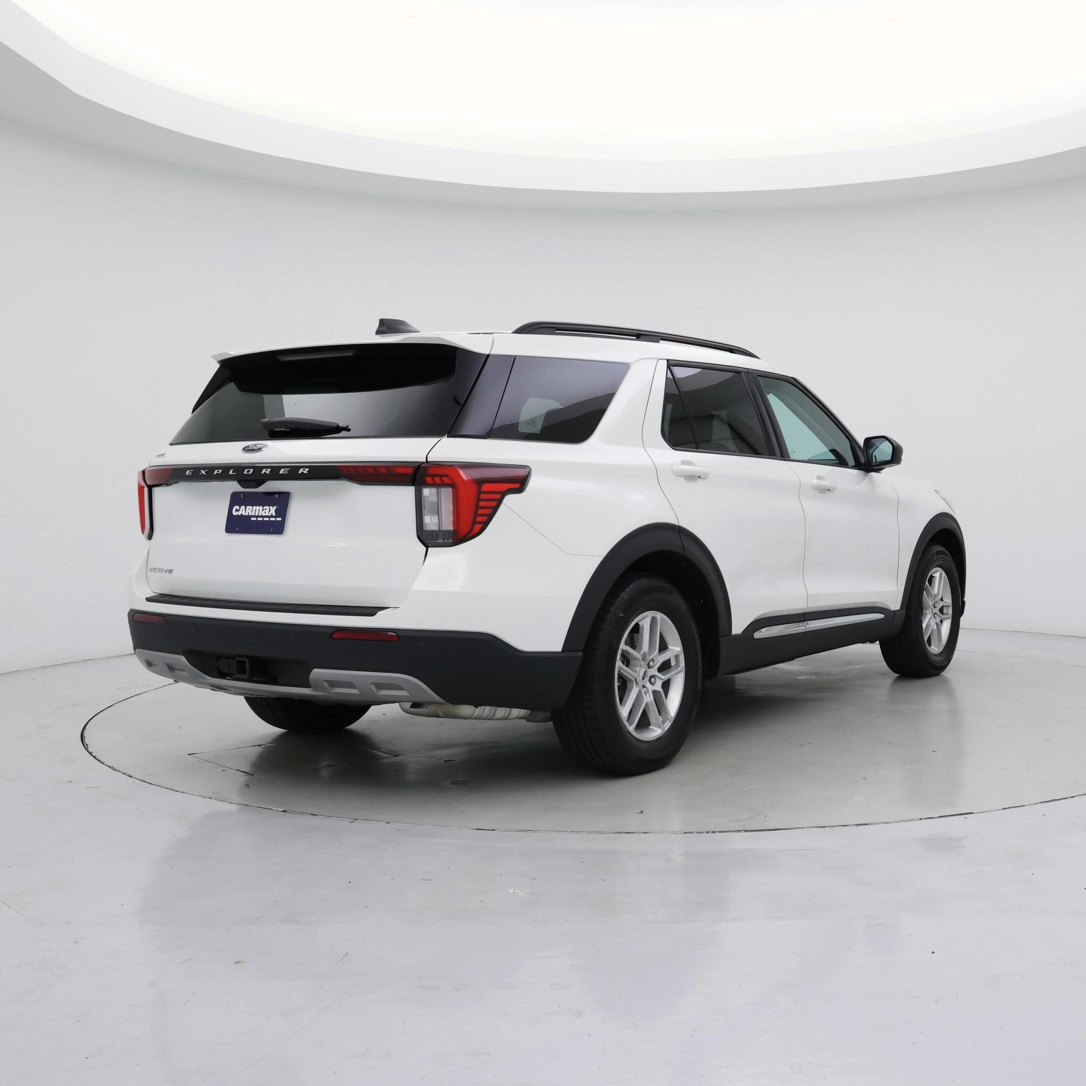 Thumbnail: 2025 Ford Explorer - 8