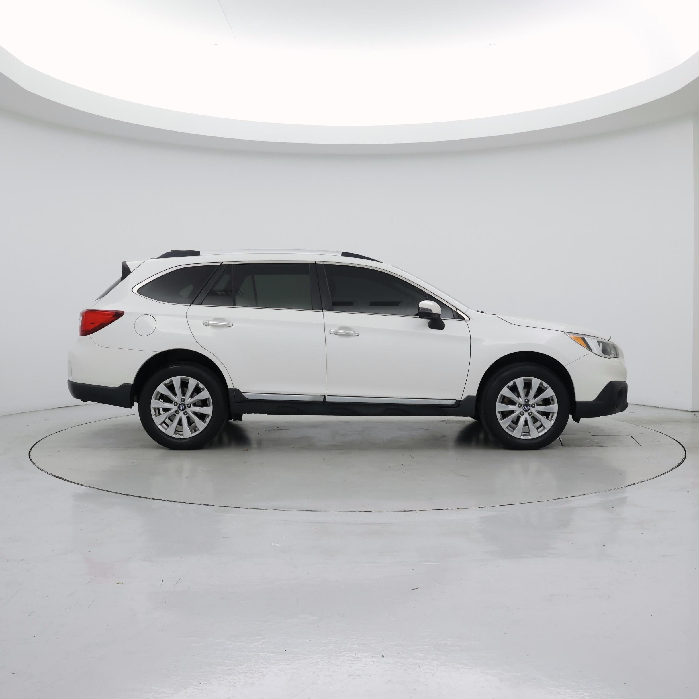 Thumbnail: 2017 Subaru Outback - 7