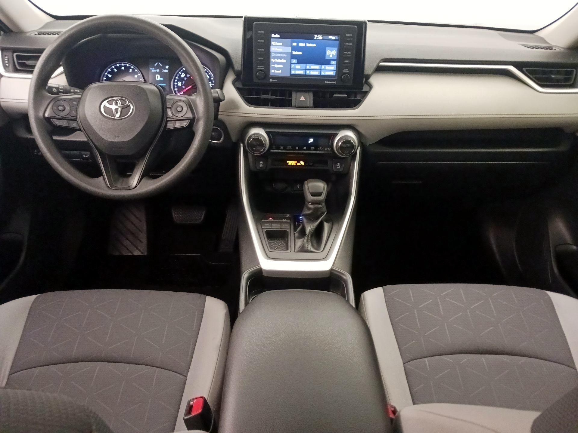 Thumbnail: 2020 Toyota RAV4 - 9