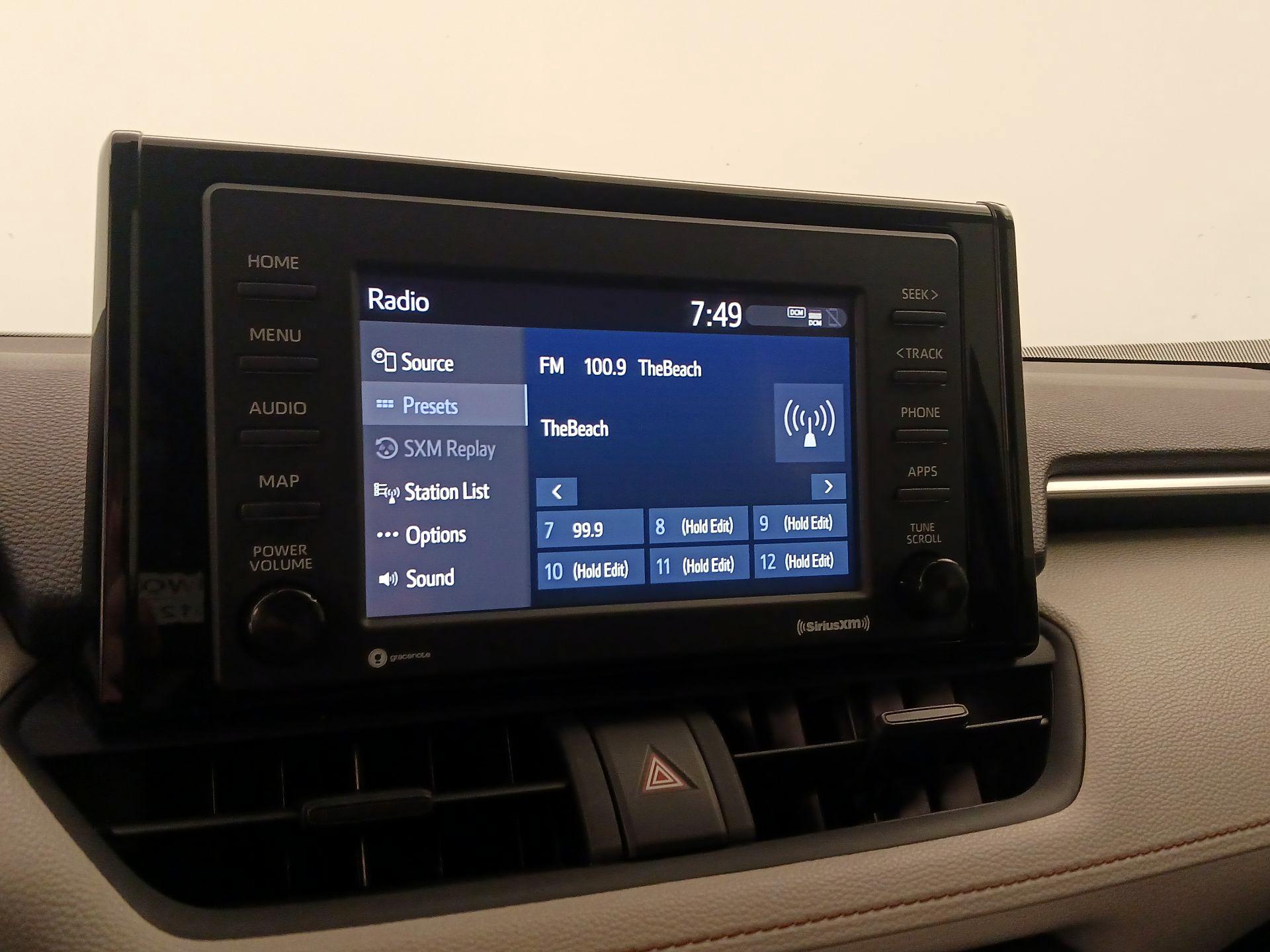 Thumbnail: 2020 Toyota RAV4 - 15