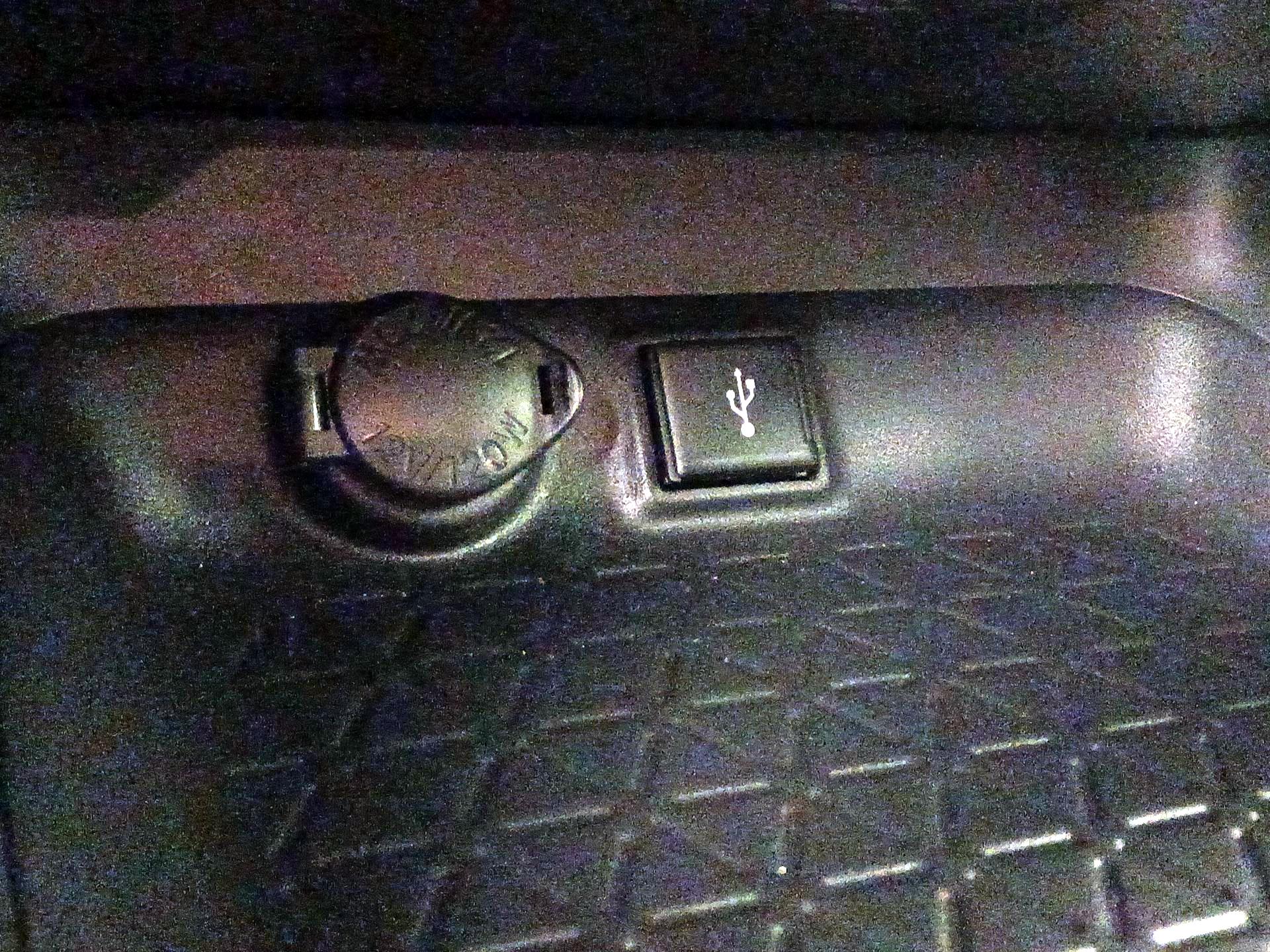 Thumbnail: 2020 Toyota RAV4 - 18