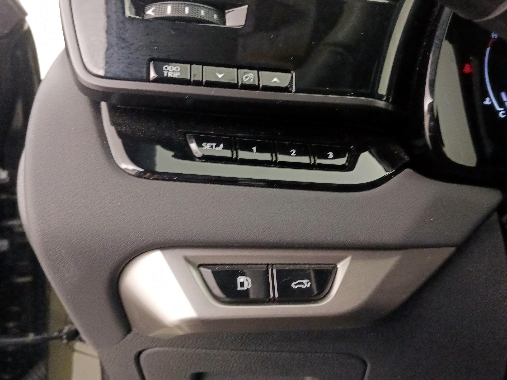 Thumbnail: 2023 Lexus RX - 13