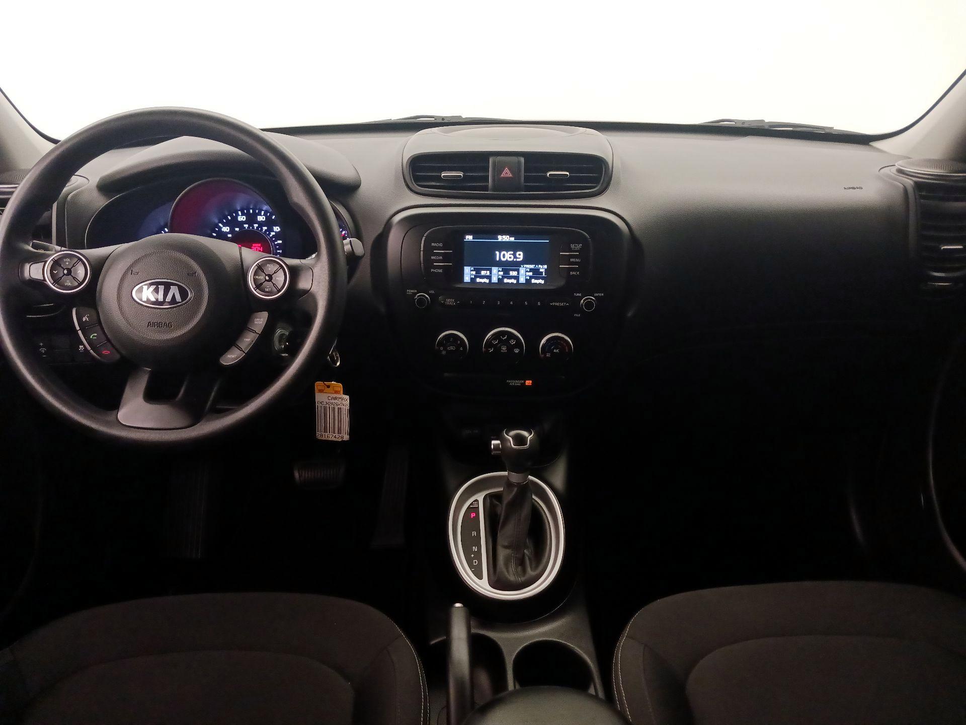 Thumbnail: 2017 Kia Soul - 9