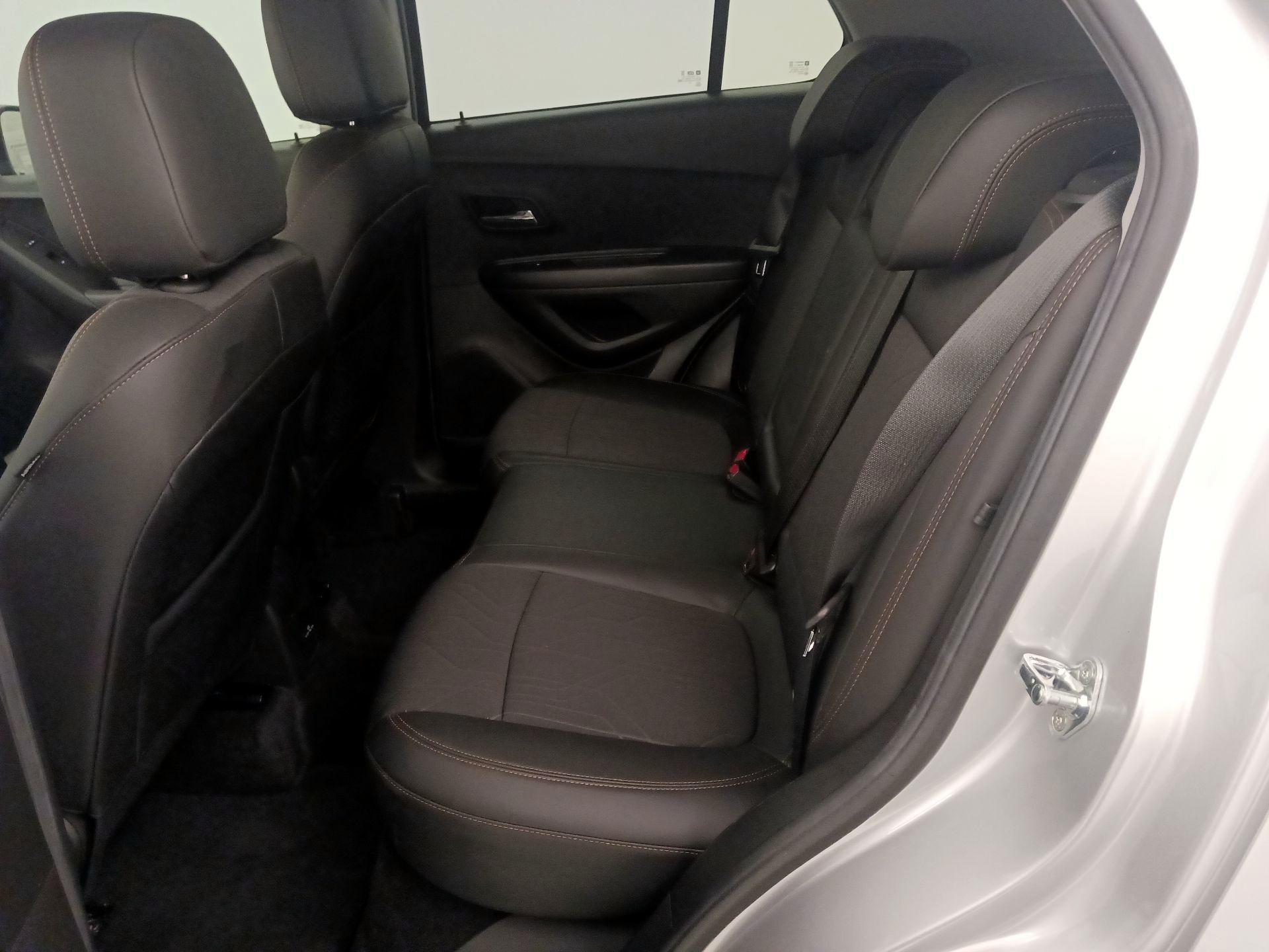 Thumbnail: 2020 Chevrolet Trax - 19