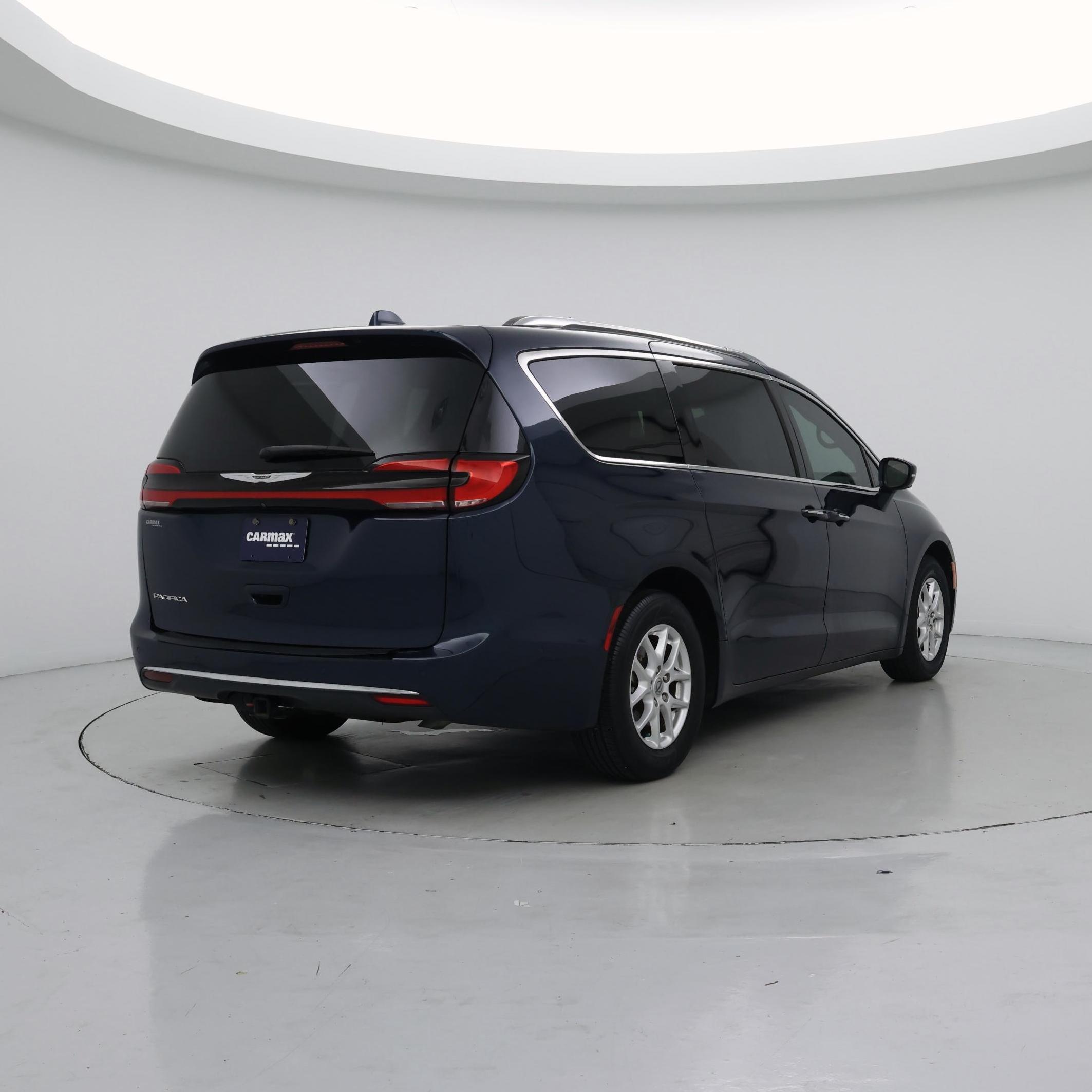 Thumbnail: 2021 Chrysler Pacifica - 8