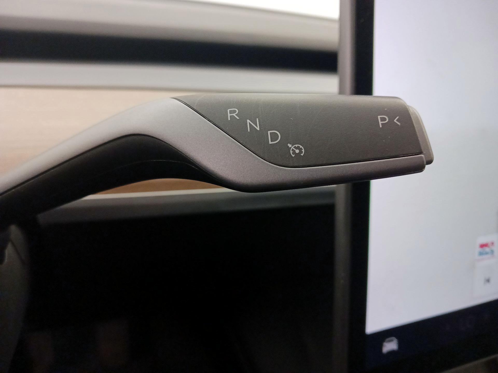 Thumbnail: 2022 Tesla Model 3 - 17