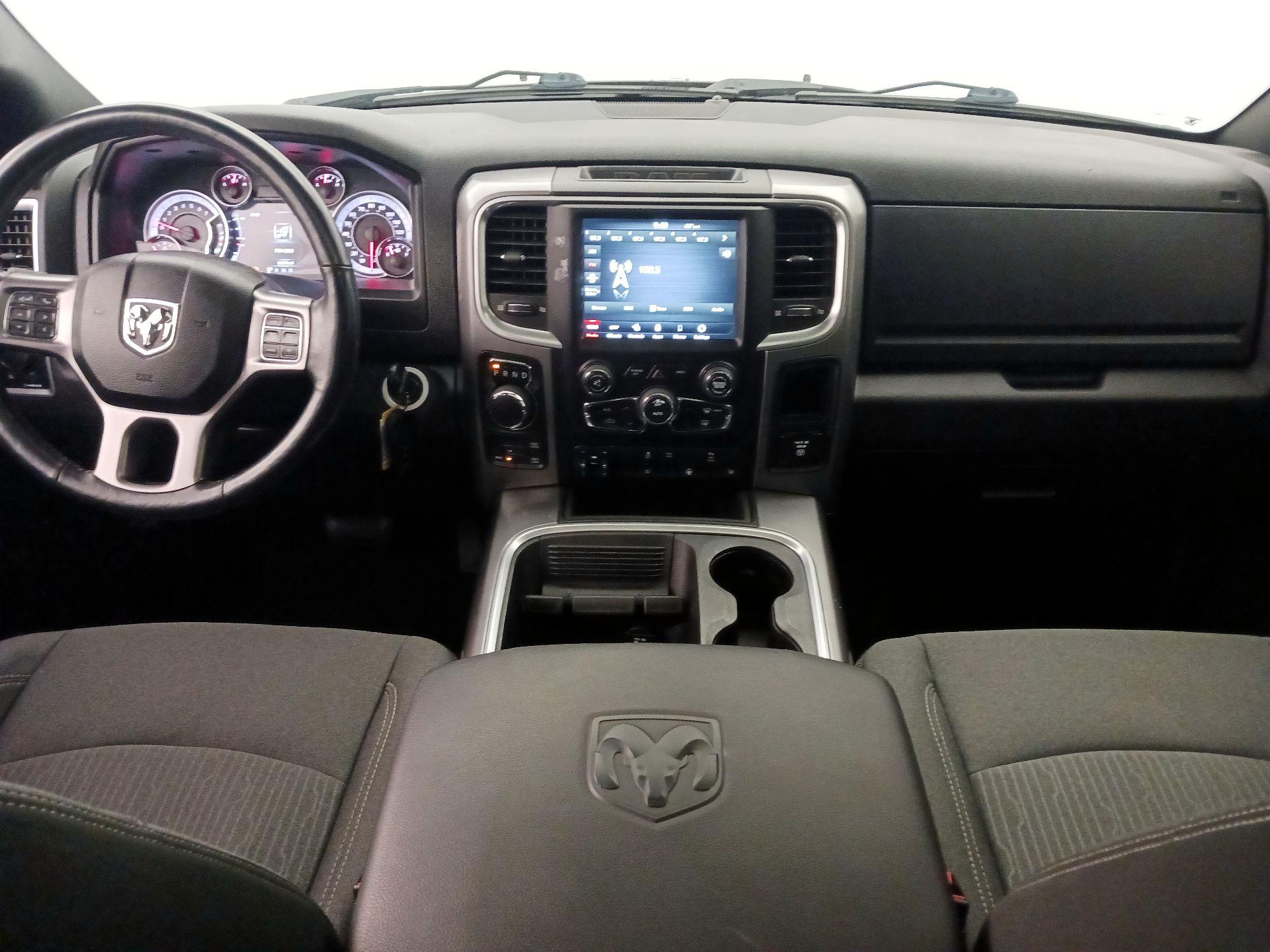 Thumbnail: 2021 RAM 1500 Classic - 9