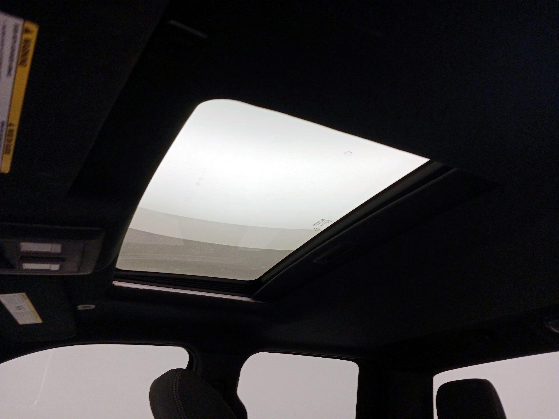 Thumbnail: 2021 RAM 1500 Classic - 19