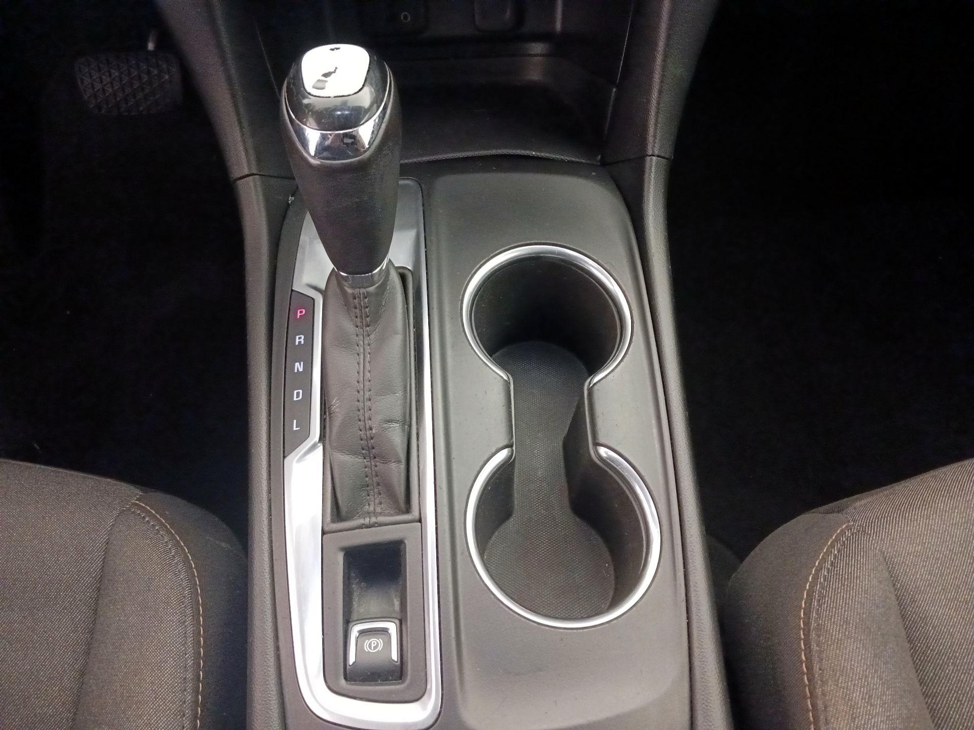 Thumbnail: 2018 Chevrolet Equinox - 17