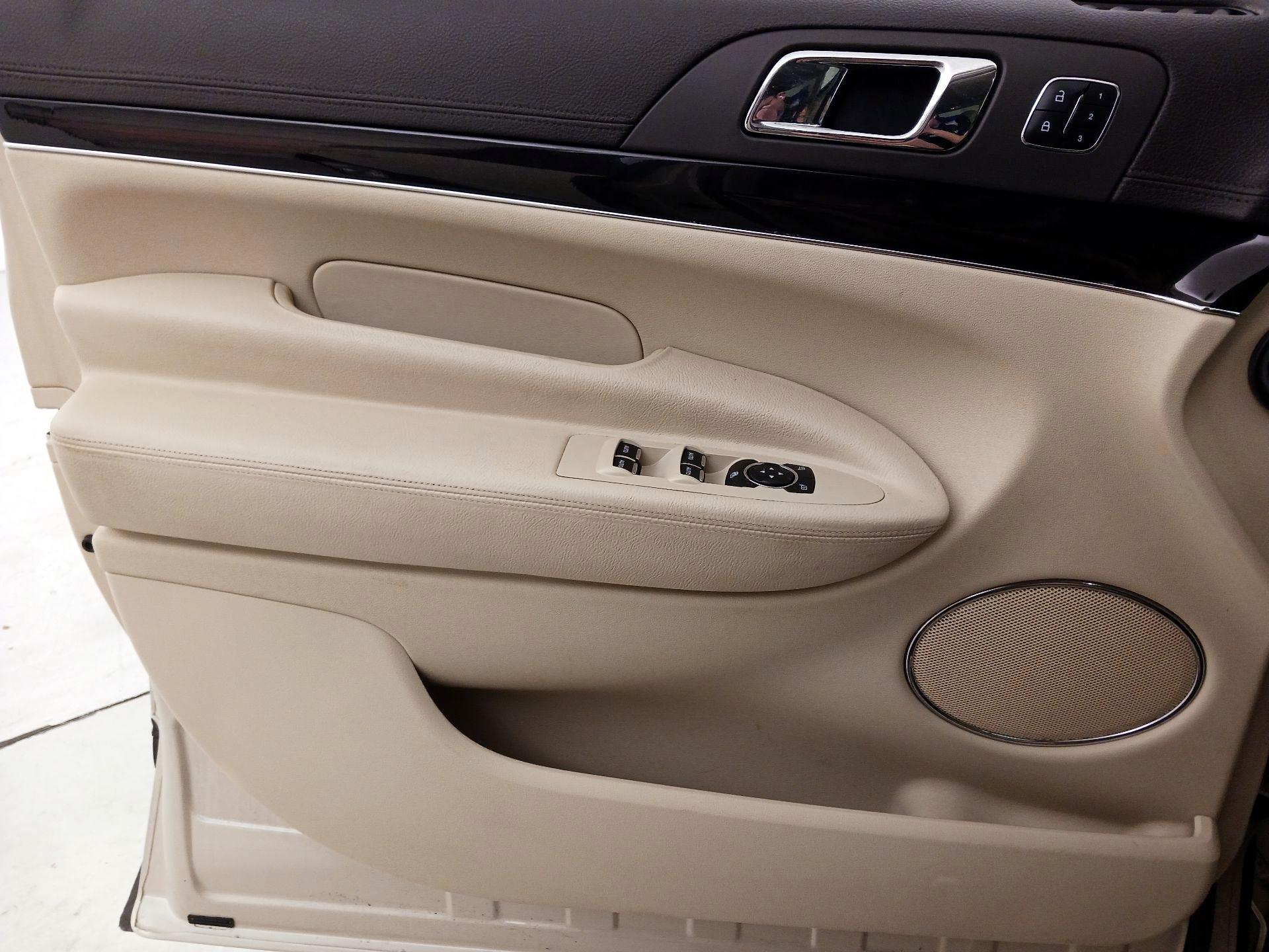 Thumbnail: 2015 Lincoln MKT - 12