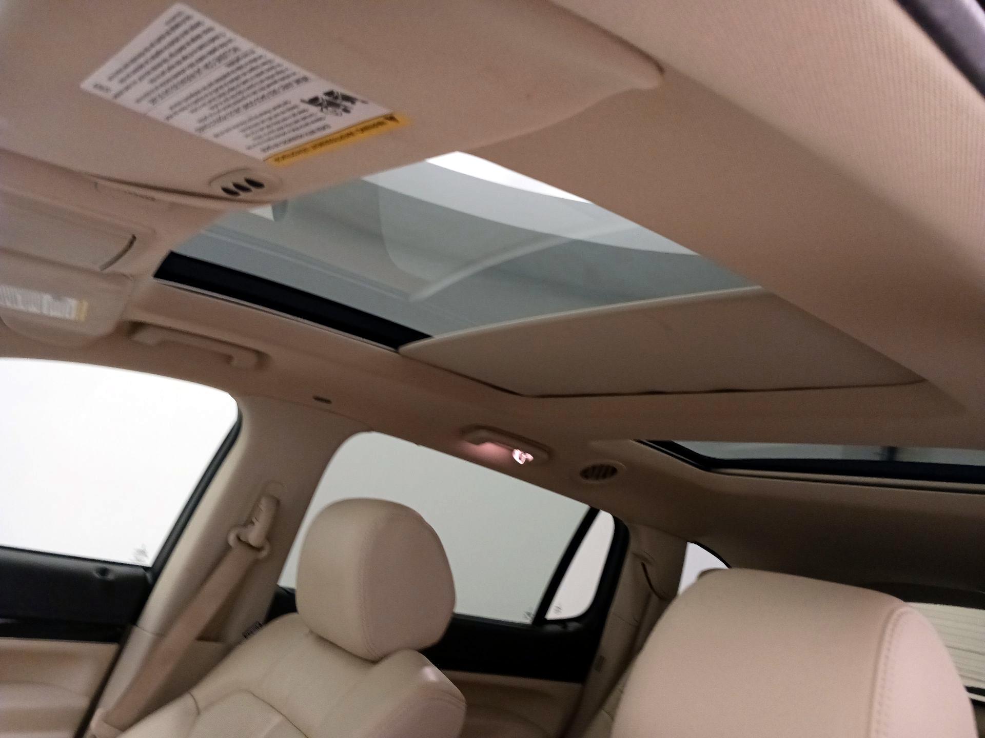 Thumbnail: 2015 Lincoln MKT - 19