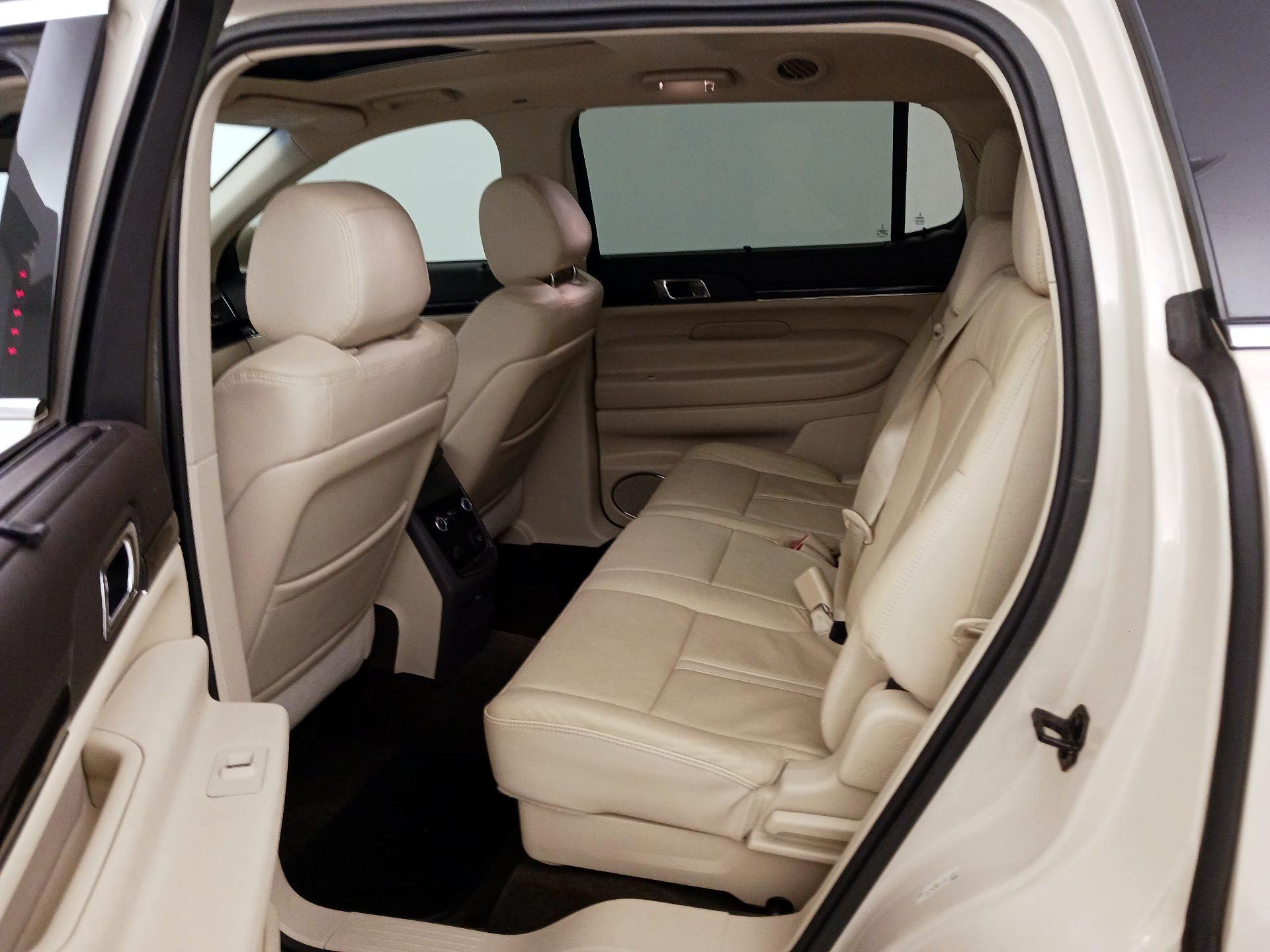 Thumbnail: 2015 Lincoln MKT - 20