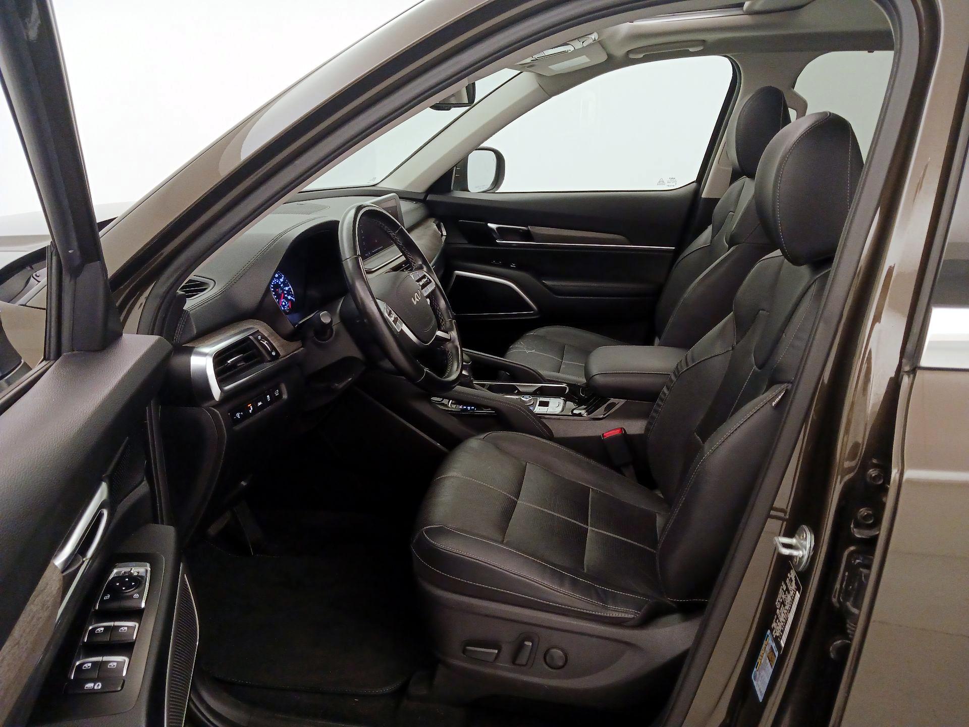 Thumbnail: 2022 Kia Telluride - 11